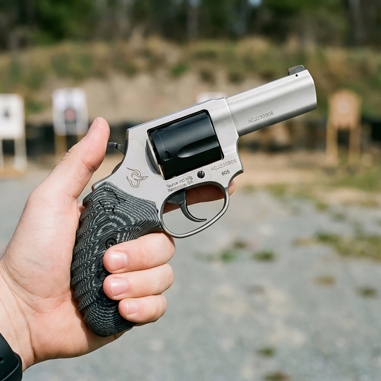 Taurus Defender 605 357 Magnum Single/Double Action Revolver - view number 2