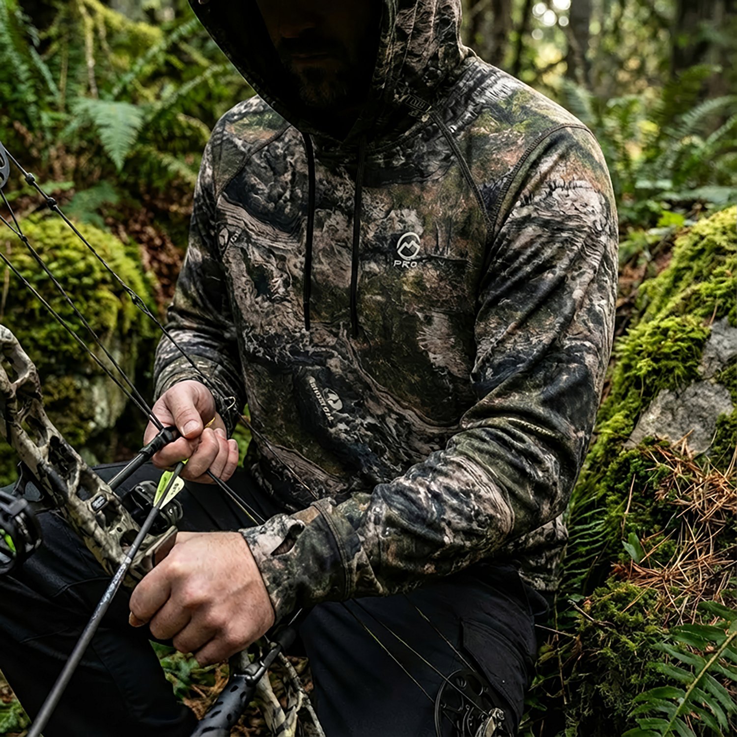Magellan Outdoors Men's Terra Range Hooded 1st Layer Shirt - view number 6