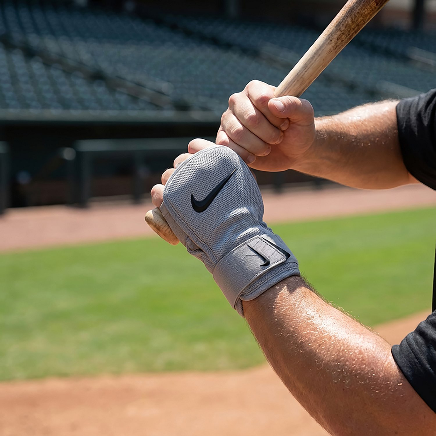 Nike Men's Diamond Batter's Hand Guard Left handed - view number 3