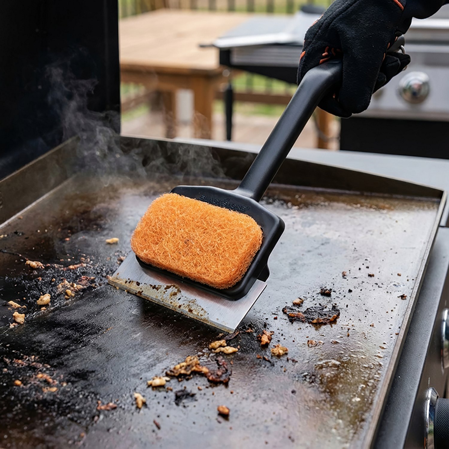 Blackstone Heavy-Duty Scraper with Scrub Pad - view number 2