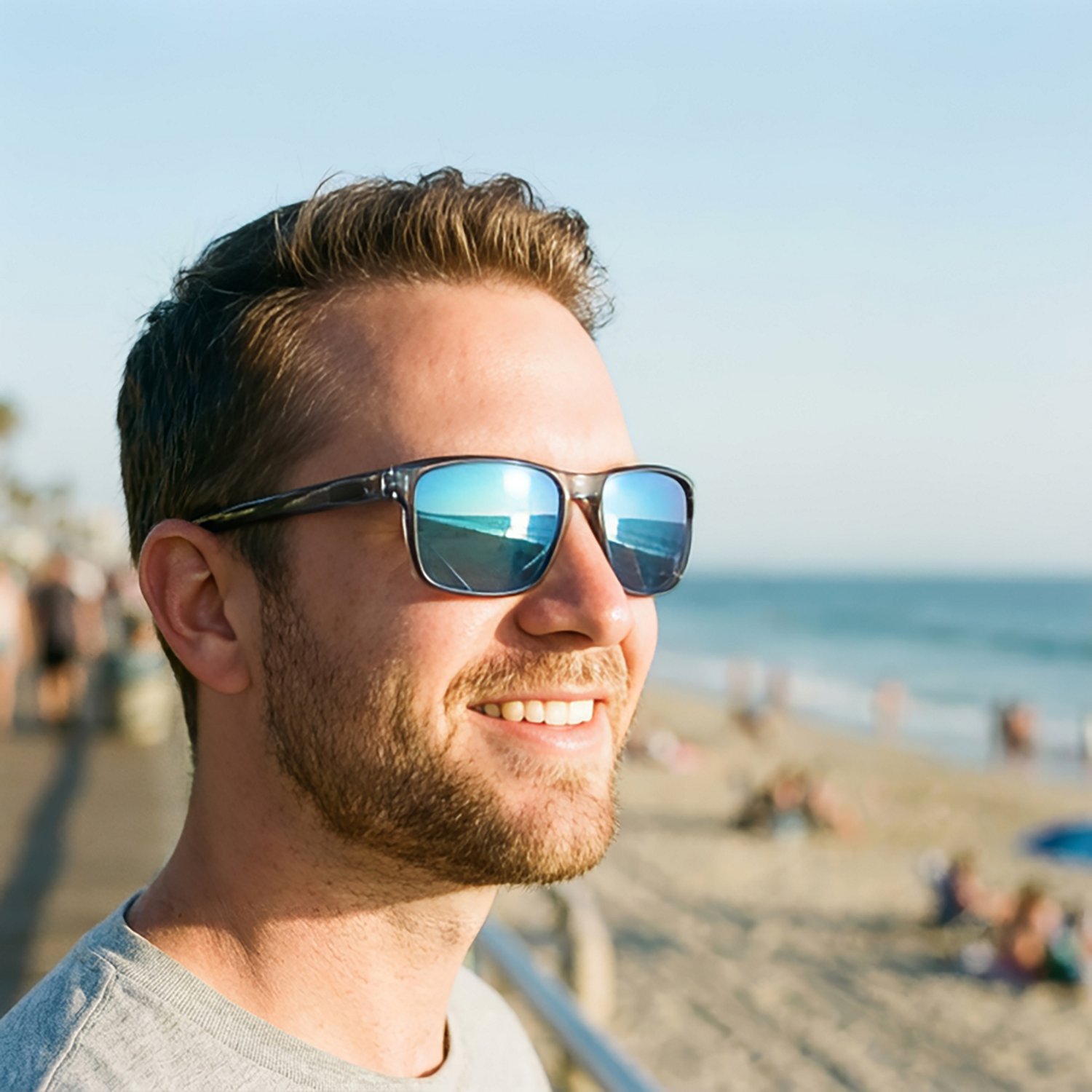 Maverick Men's Lifestyle Keyhole Sporty Plastic Square Polarized Sunglasses - view number 3