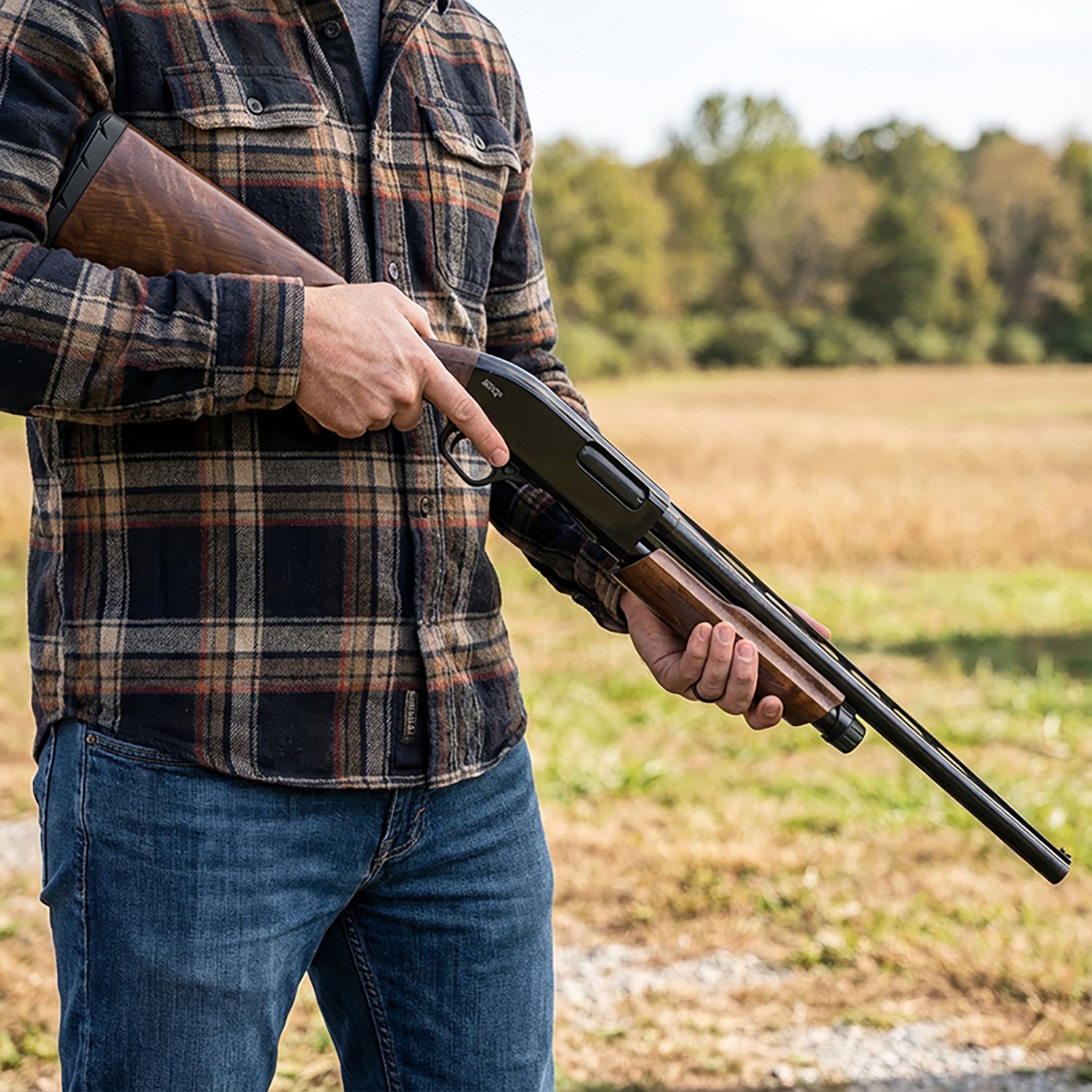 Winchester SXP High Grade Field 20 Gauge Pump Shotgun - view number 2