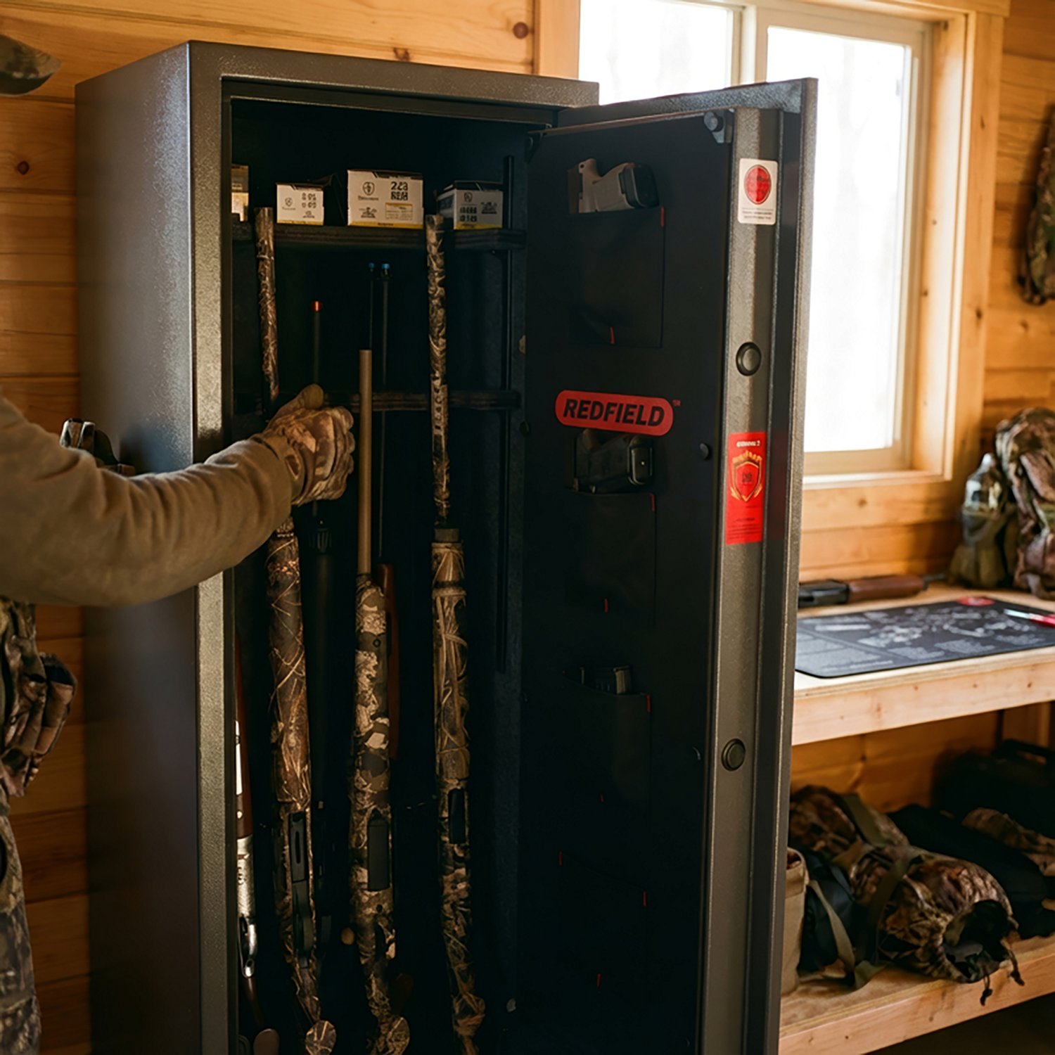 Redfield 18 + 4 Gun Safe                                                                                                         - view number 6