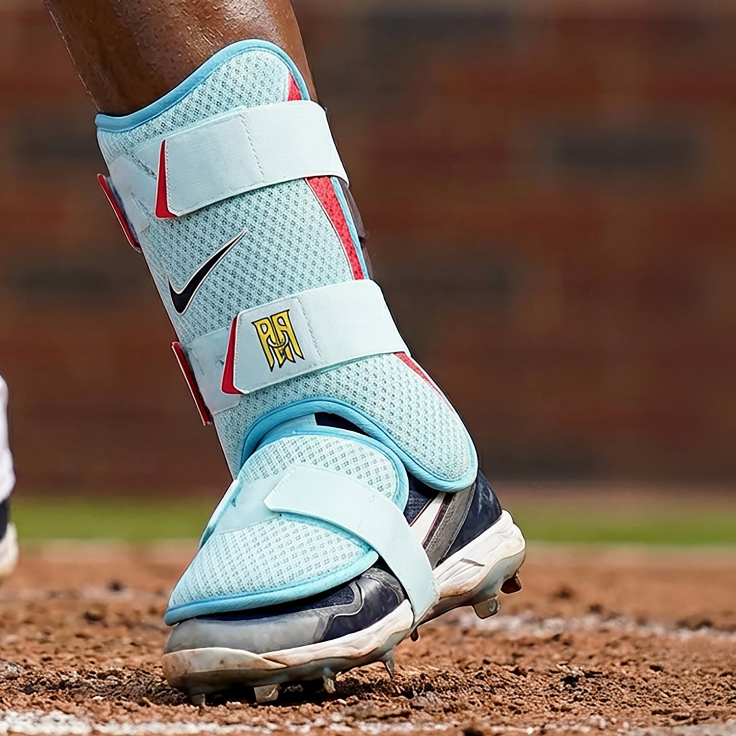 Nike Adult Ronald Acuna Diamond Batter's Leg Guard - view number 4