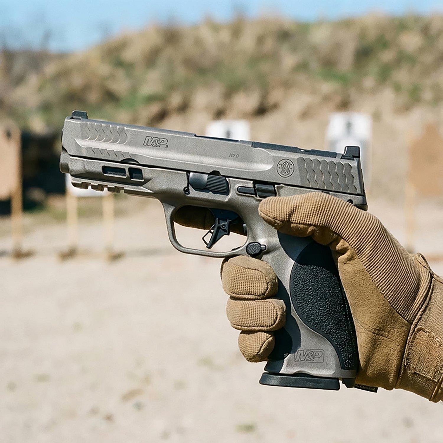 Smith & Wesson M&P M2.0 Full Size 9mm Luger Striker Fired Pistol - view number 4