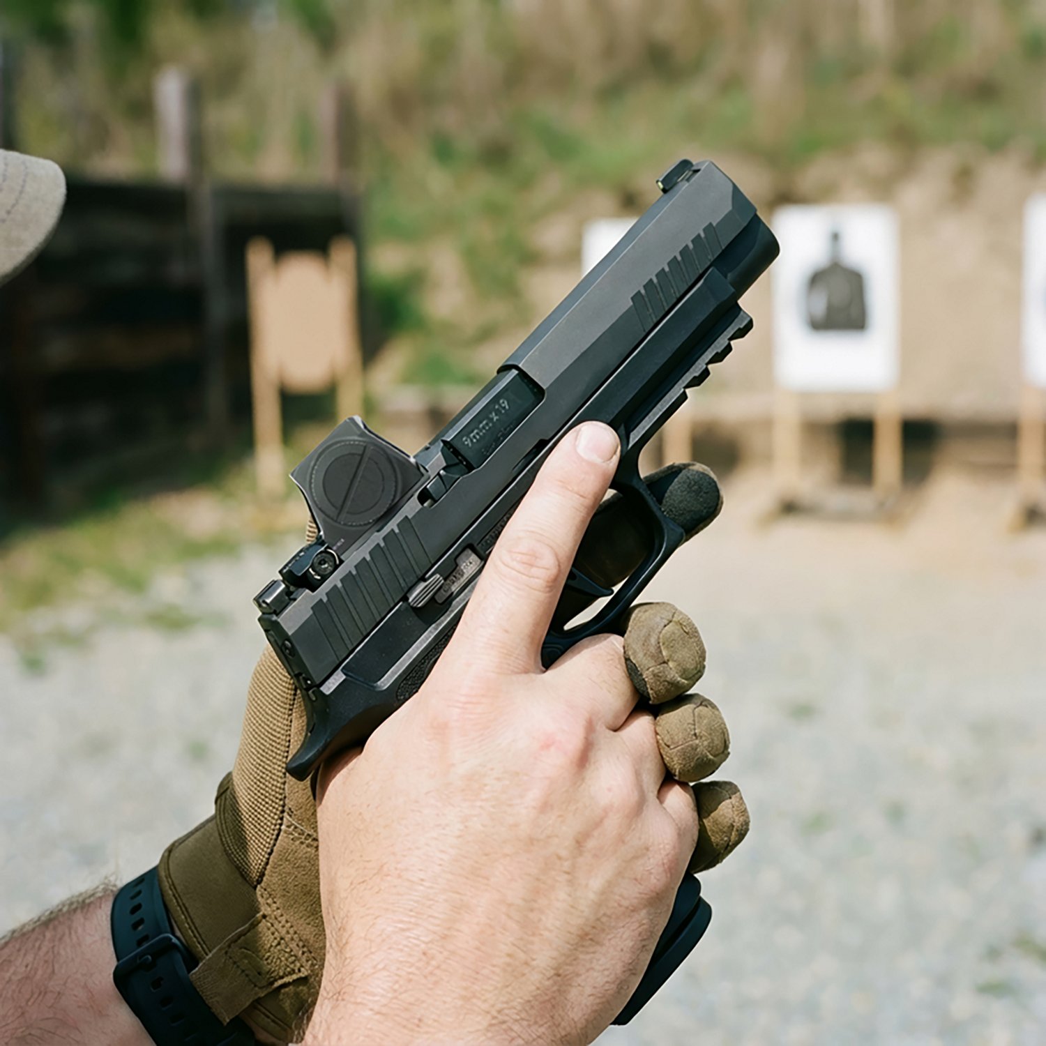 SIG SAUER P320 XFULL 9mm Luger Pistol with Romeo-X Reflex Sight - view number 3