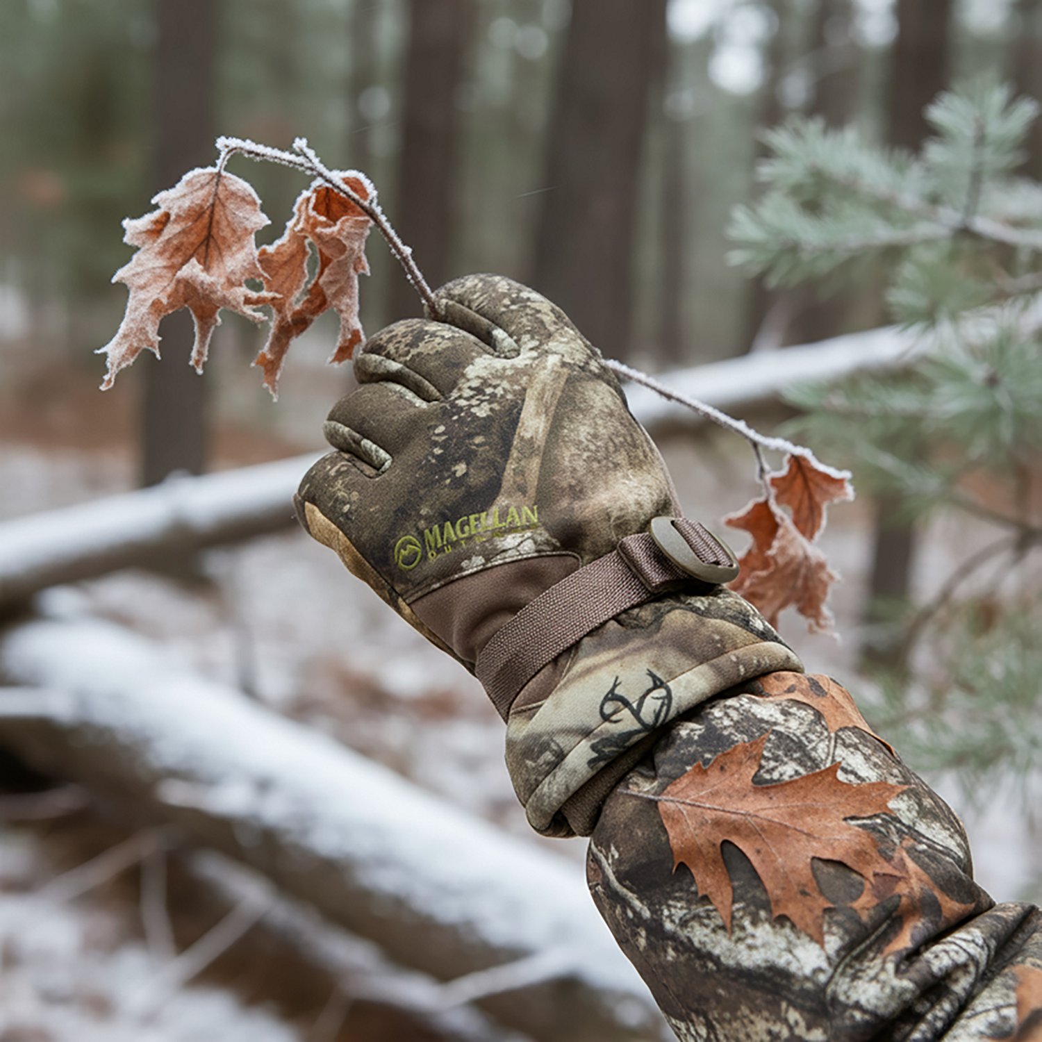 Magellan Outdoors Youth HuntGear Camo/Hunting OZARK 2..0 Heavy Weight Fingered Glove - view number 3