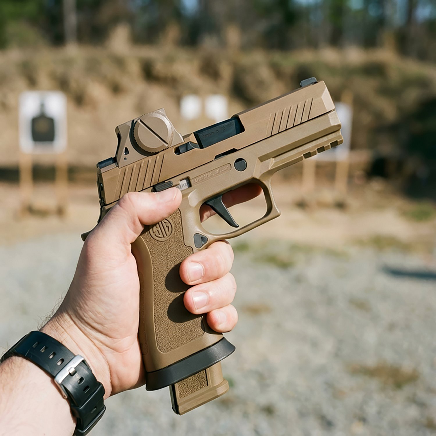 SIG SAUER P320 M18X 9mm Luger Pistol with RomeoM17 Red Dot Sight - view number 4