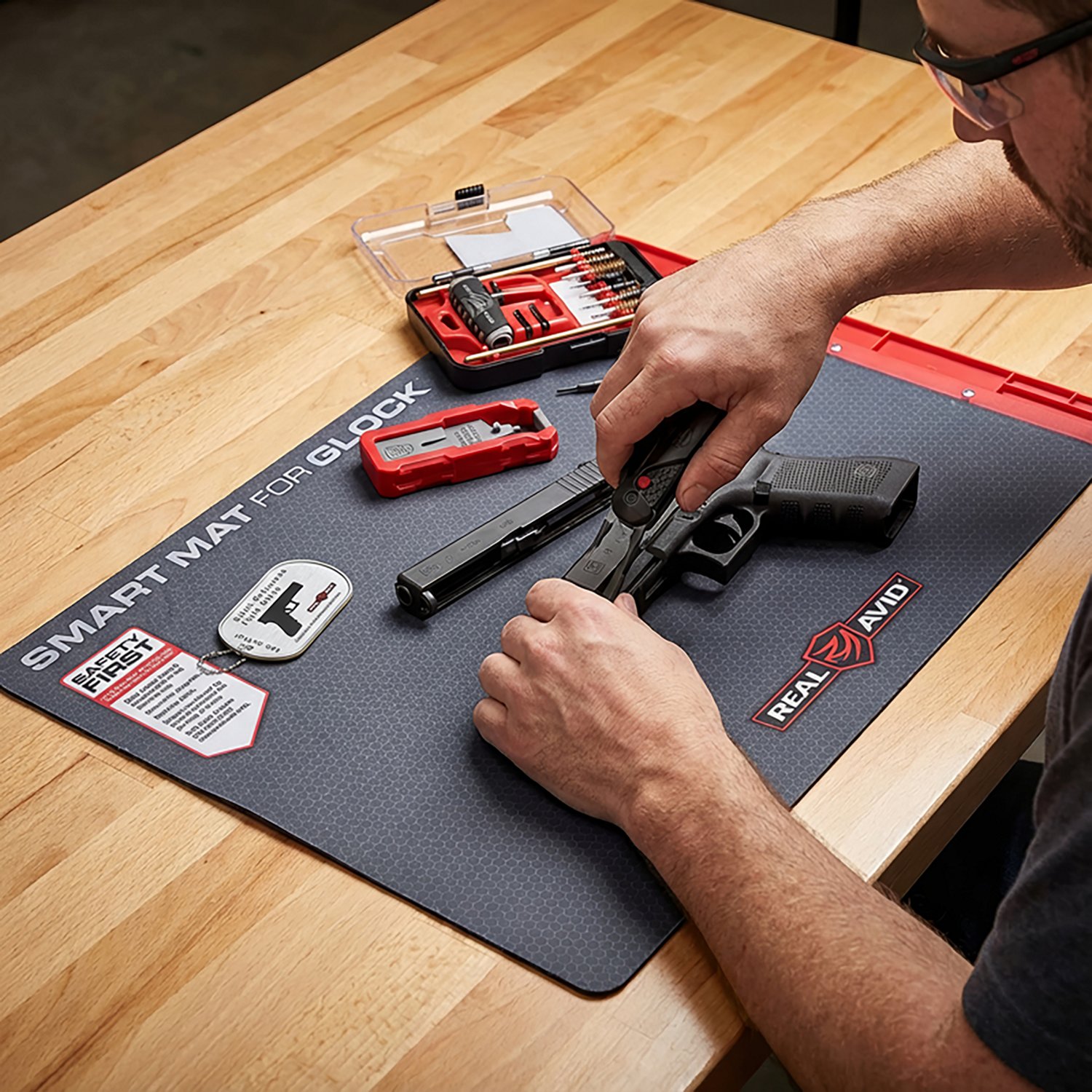 Real Avid Glock with 4-in-1 Tool Kit - view number 5