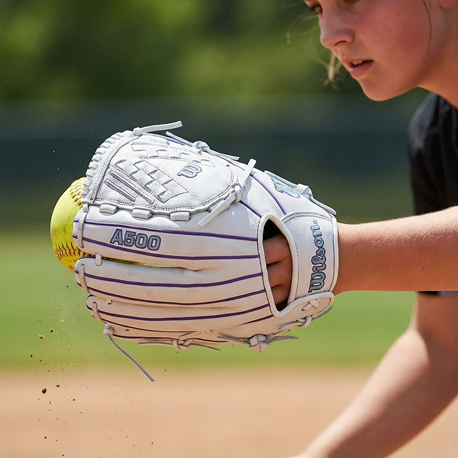Wilson 12.5 in A500 Siren Fielding Fast Pitch Glove - view number 5