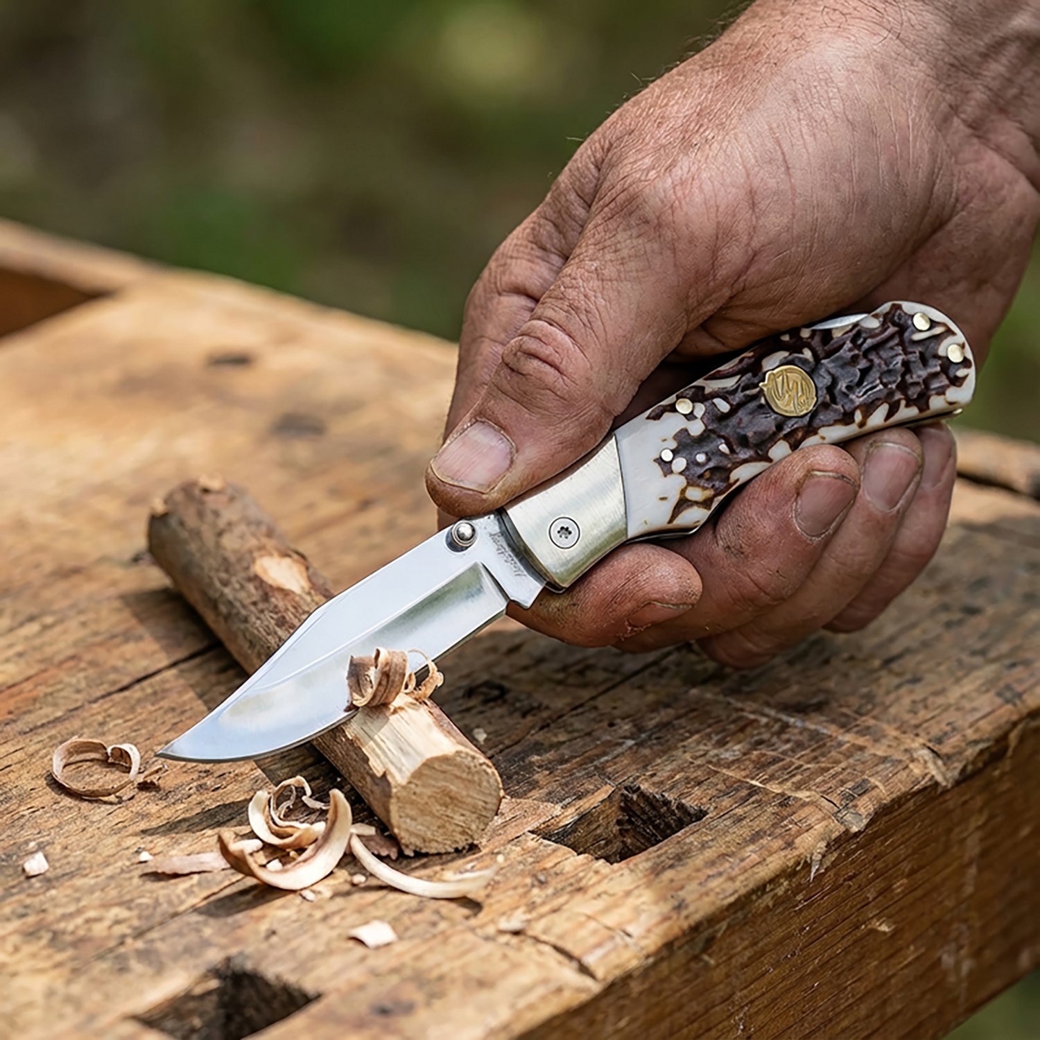 Uncle Henry Assisted Open Next Gen Lockback 7UH Folder Hunting Knife - view number 3