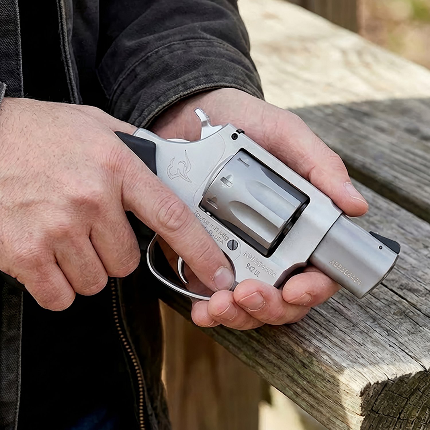 Taurus 942 .22 LR Revolver - view number 2
