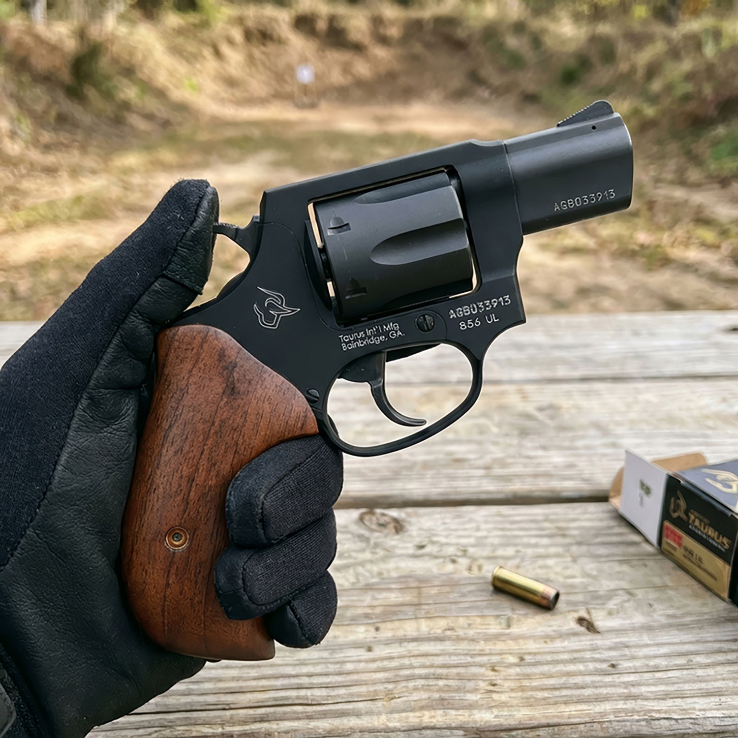 Taurus 856 Ultra Lite .38 Special +P Revolver - view number 3