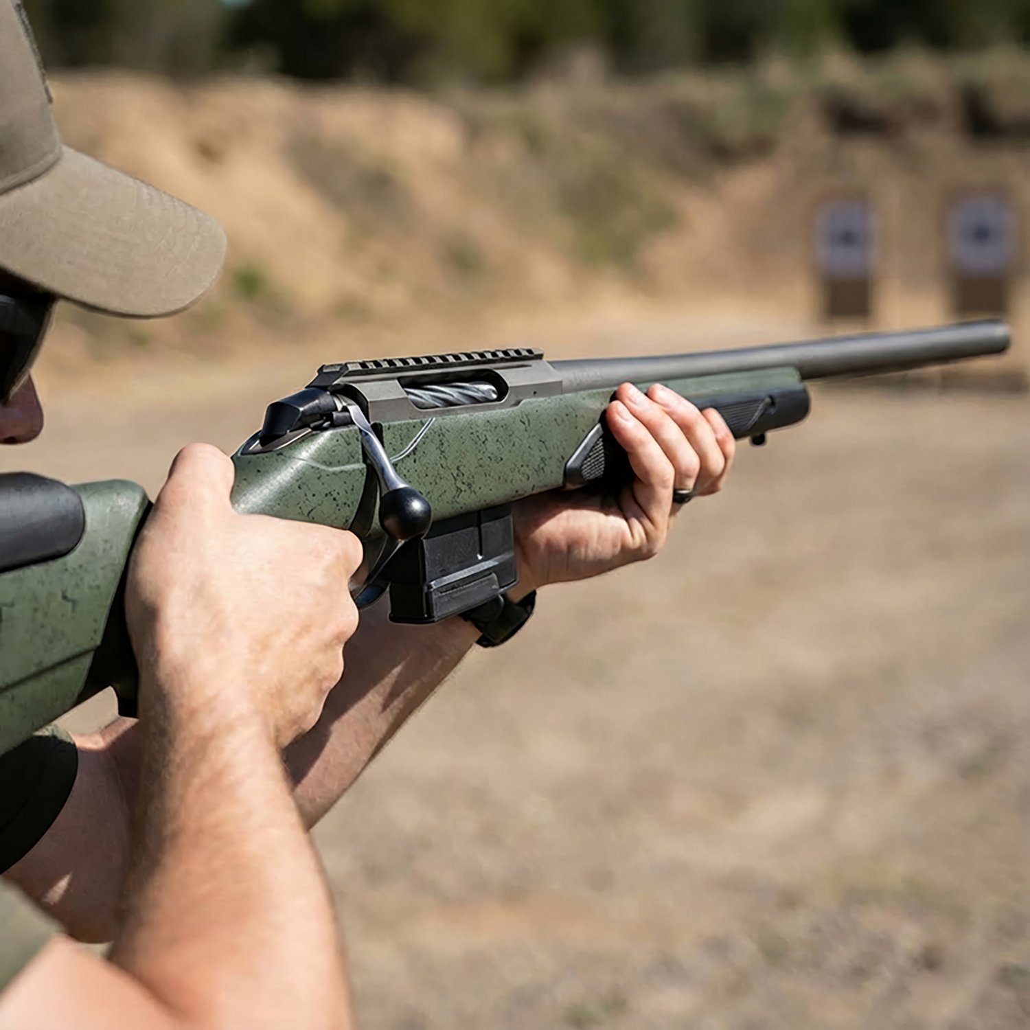 Tikka T3x Super Varmint 6.5 PRC Bolt-Action 23.70" Tungsten/Green Threaded Rifle - view number 2