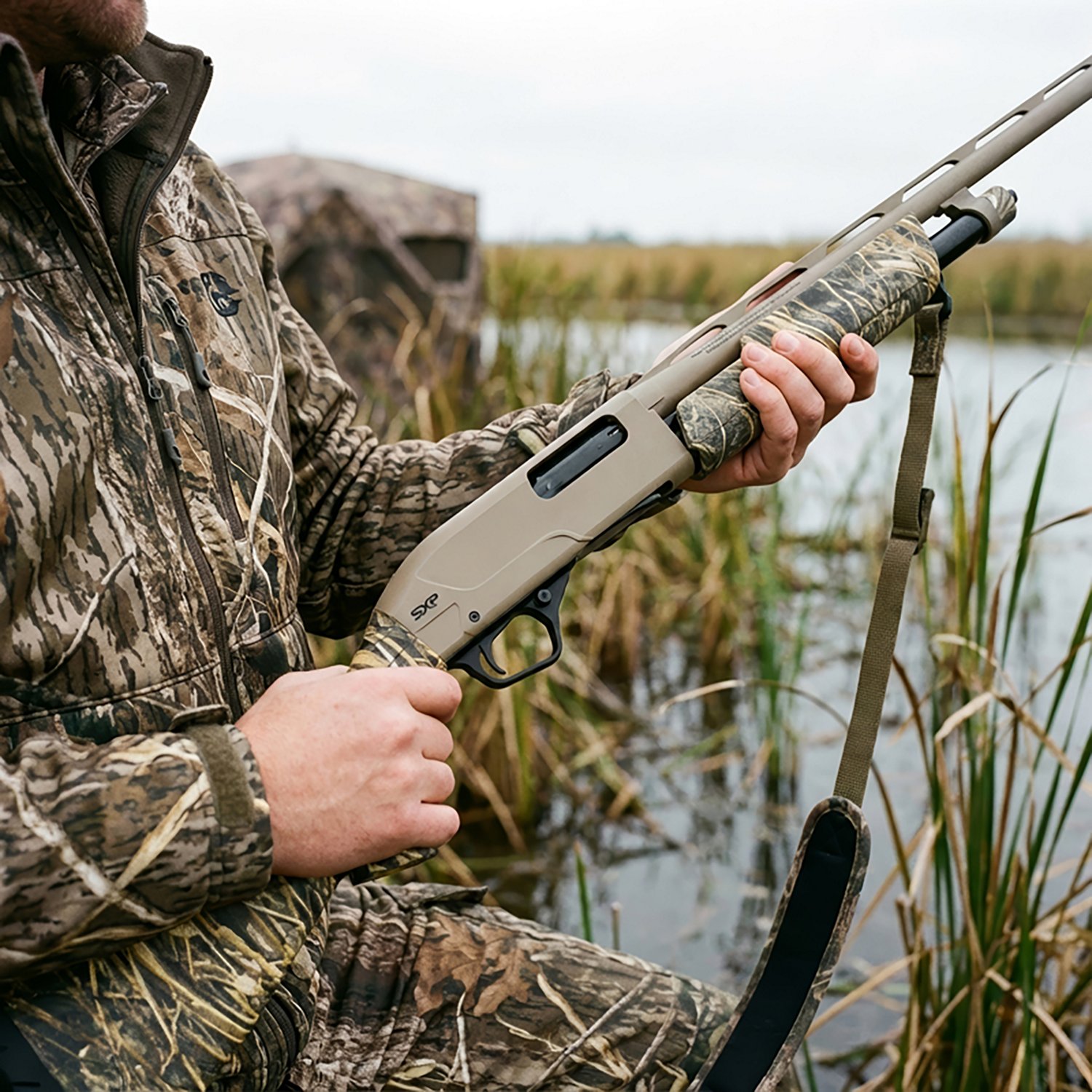 Winchester SXP Waterfowl Hunter 20 Gauge Pump Action Shotgun - view number 2