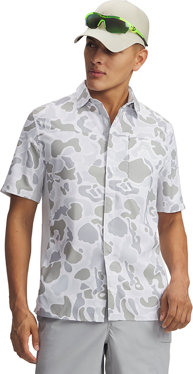 Under Armour Men's Shorebreak Fish Hybrid Printed Woven Shirt