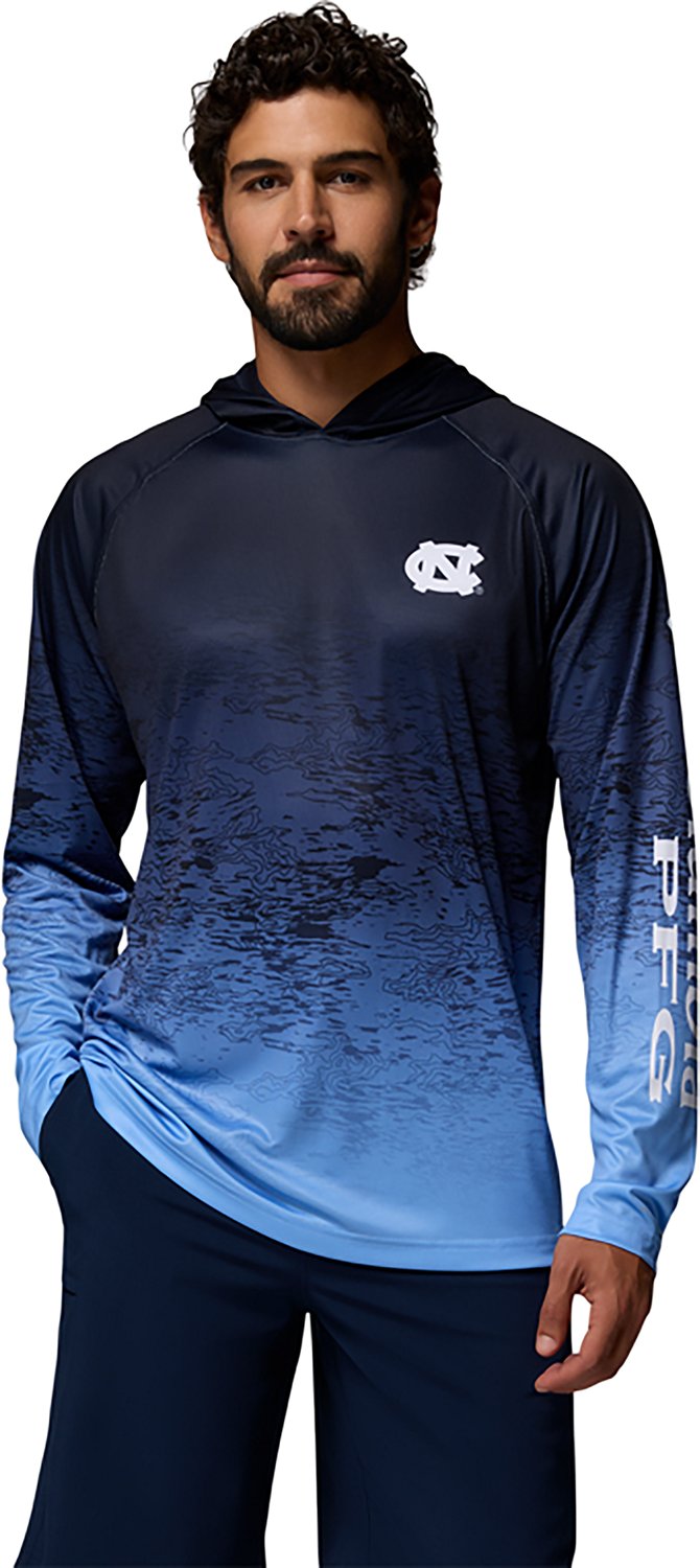 Columbia Sportswear Men's University of North Carolina Super Terminal Tackle Hoodie
