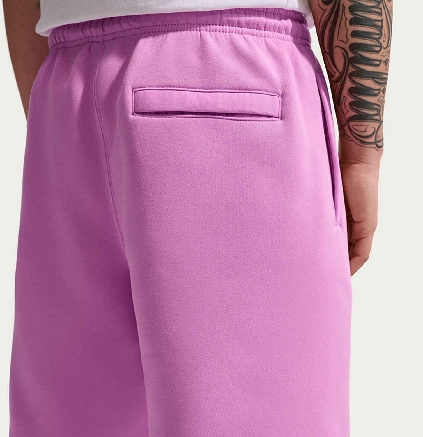 Nike Men's Club Brushed Fleece Graphic Shorts 7 in. - view number 4