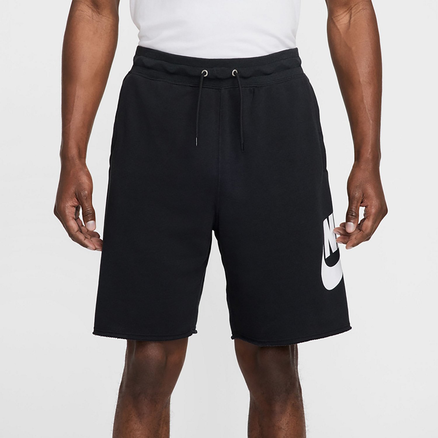 Nike Men's Club French Terry Alumni Shorts 7 in
