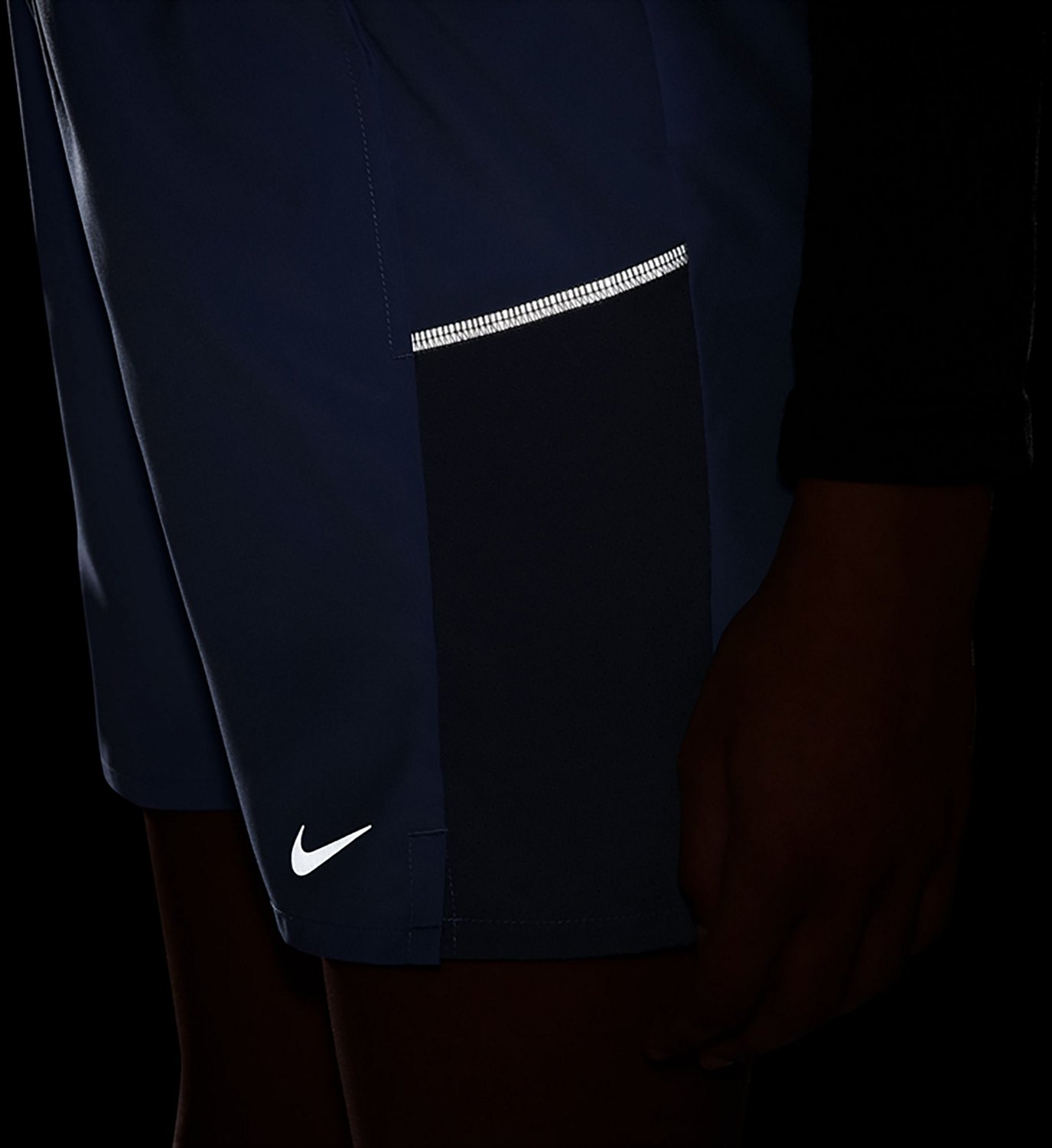 Nike Boys' Dri-FIT Miler Shorts 4 in. - view number 4