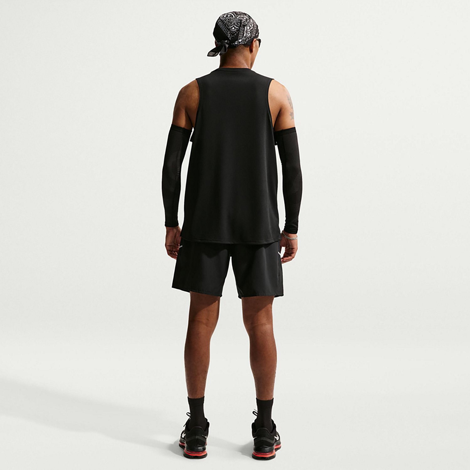 Nike Men's Dri-FIT Miler Tank Top - view number 4