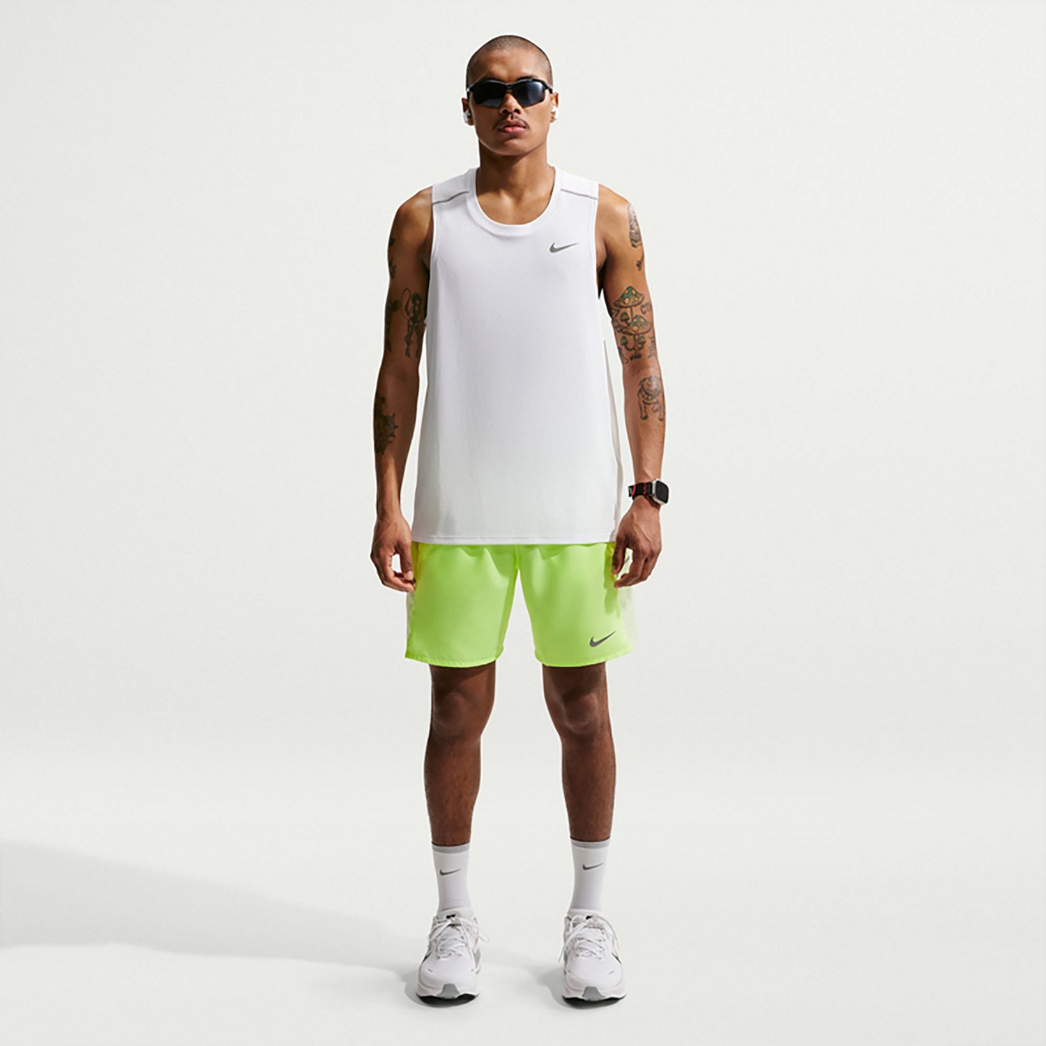 Nike Men's Dri-FIT Miler Tank Top - view number 3