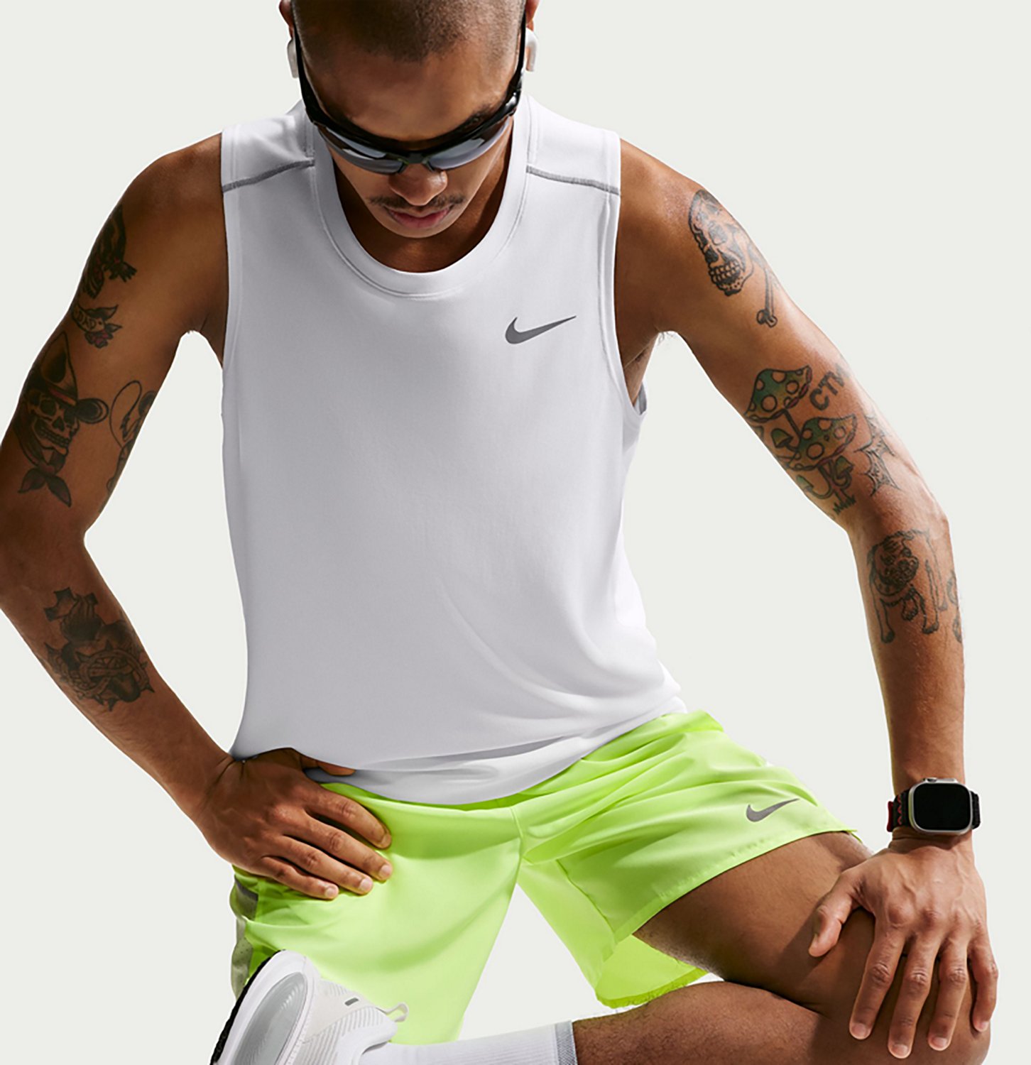 Nike Men's Dri-FIT Miler Tank Top - view number 5