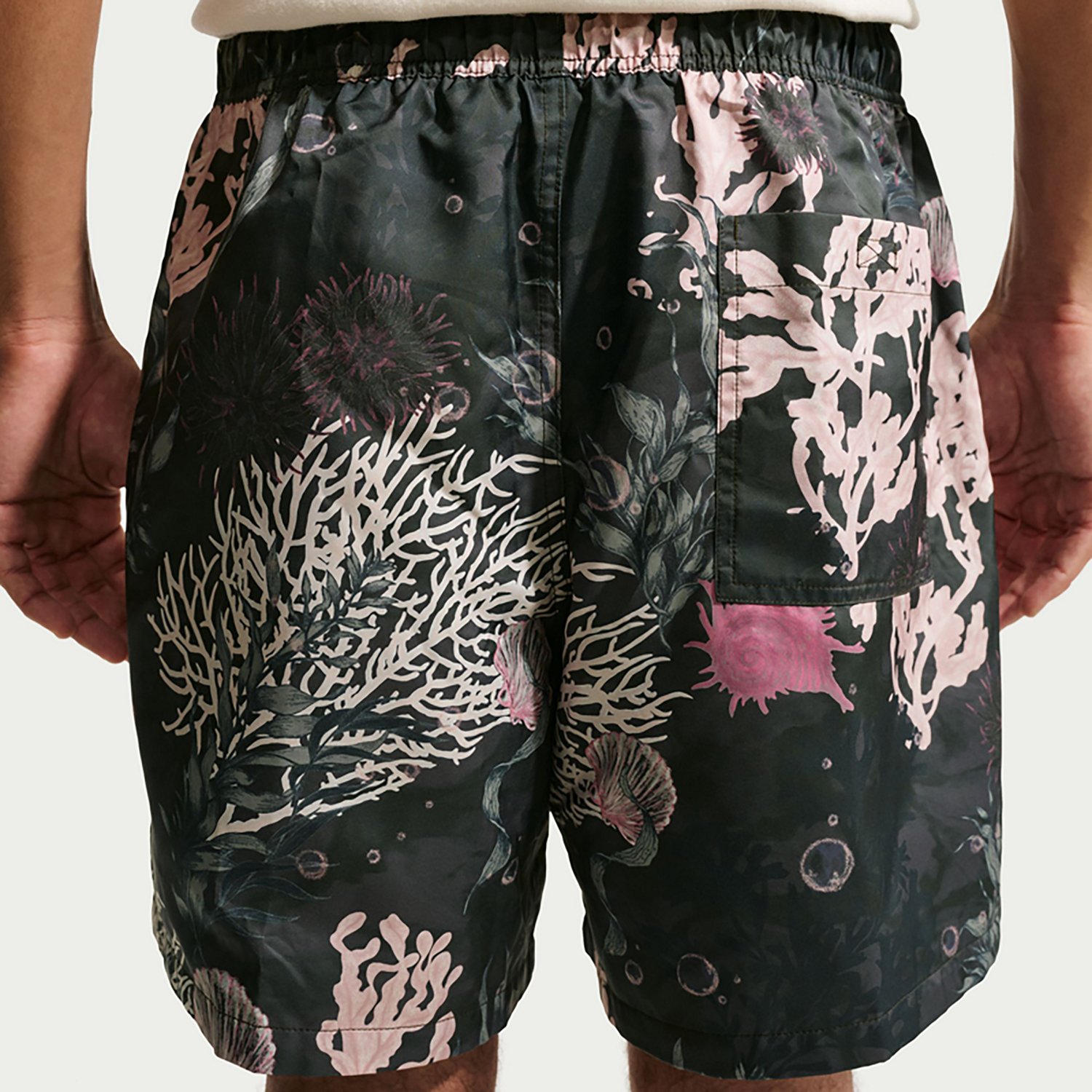 Nike Men's Sportswear Club Flow Shorts 6 in - view number 3