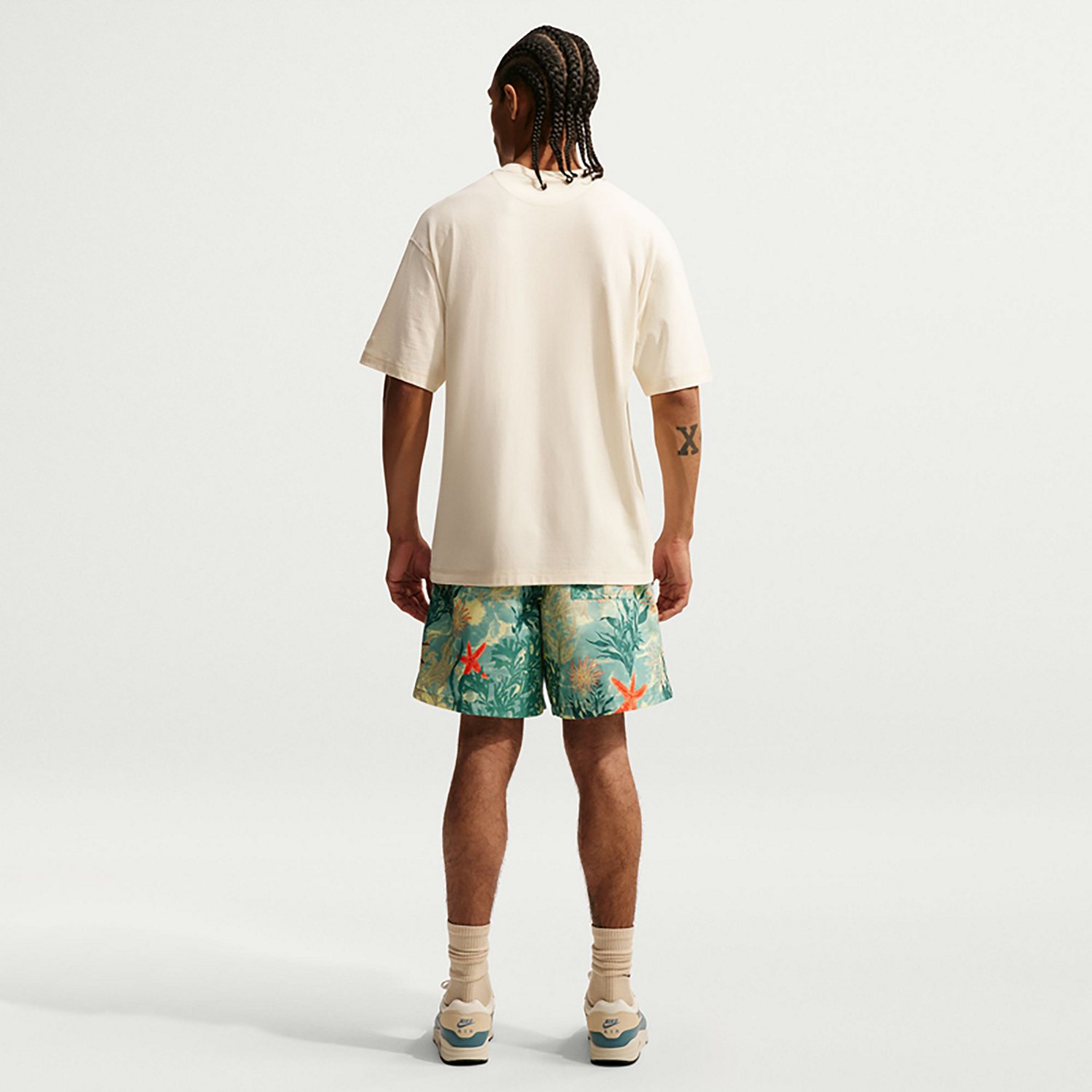 Nike Men's Sportswear Club Flow Shorts 6 in - view number 5