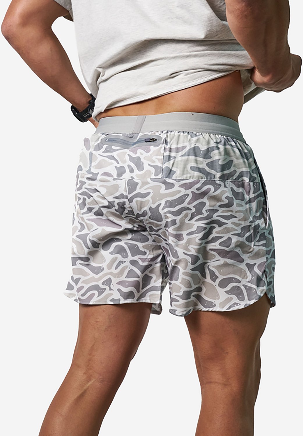 BURLEBO Men's Classic Deer Camo Training Shorts 5.5 in - view number 2