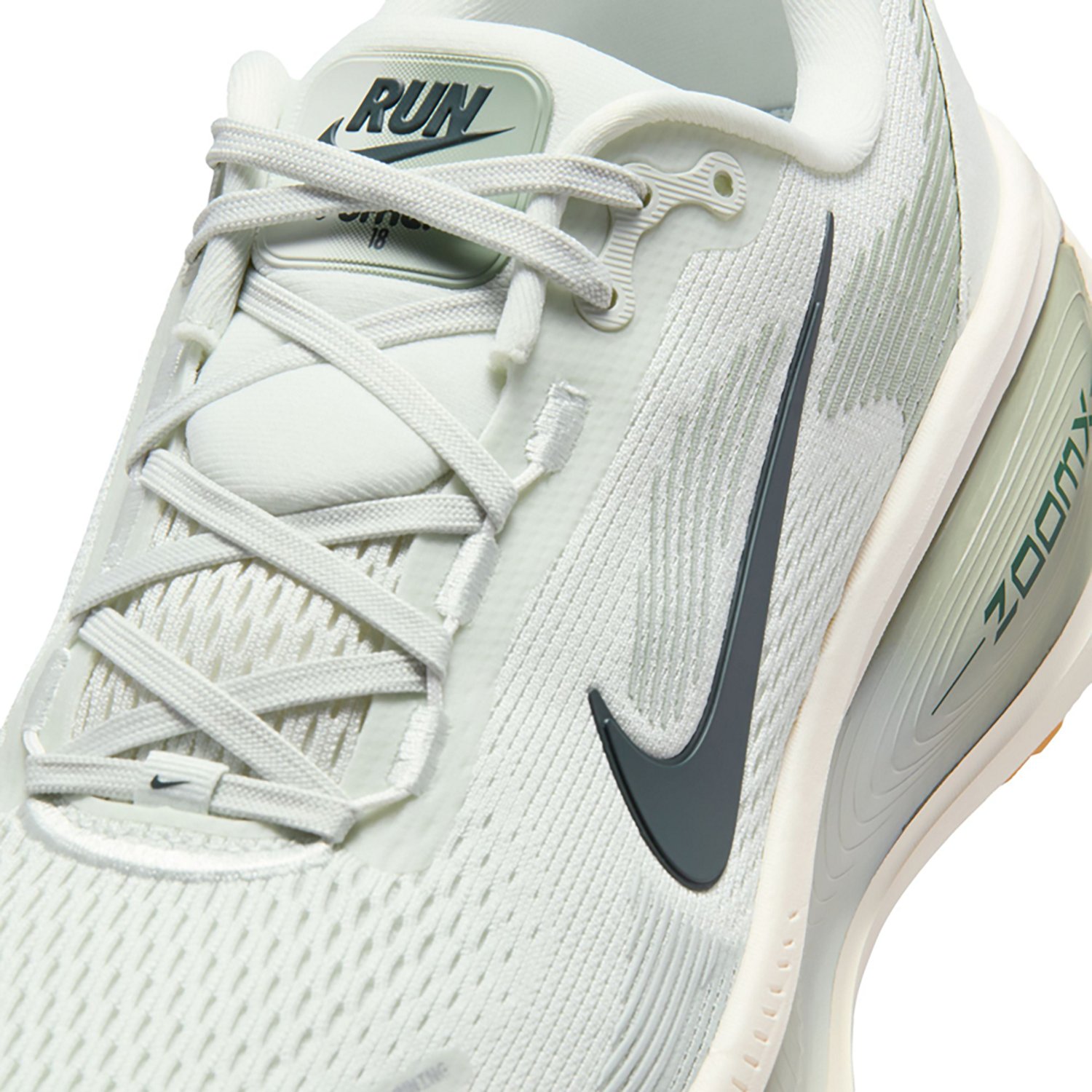 Nike Men's Vomero 18 Running Shoes - view number 7