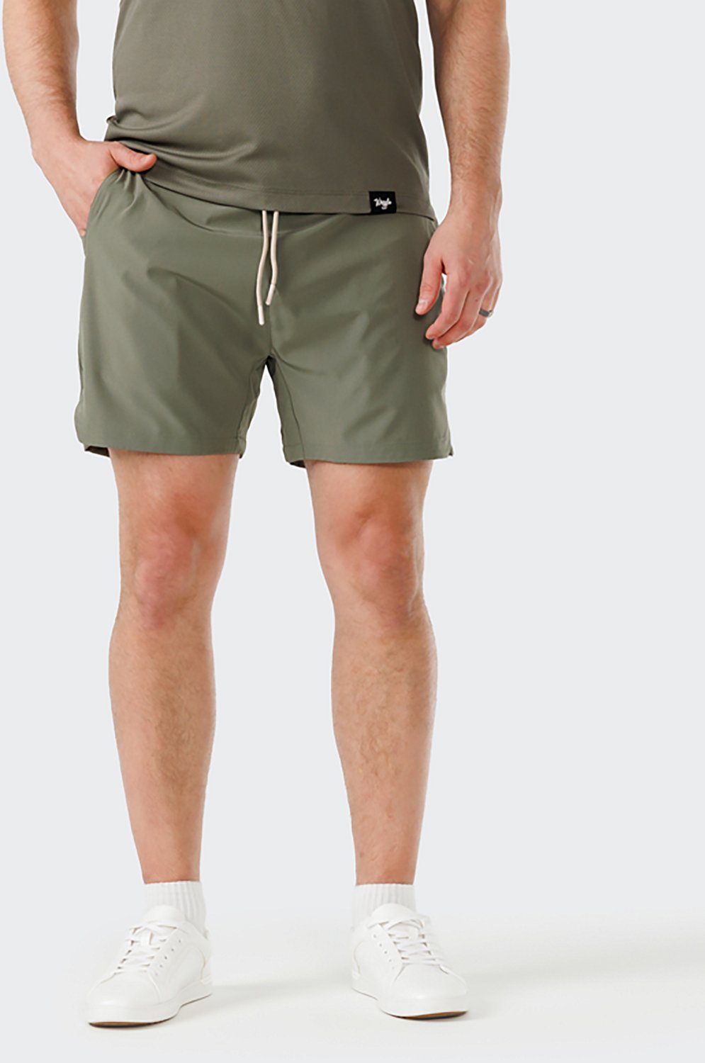 Waggle Golf Men’s Momentum Shorts 5.5 in