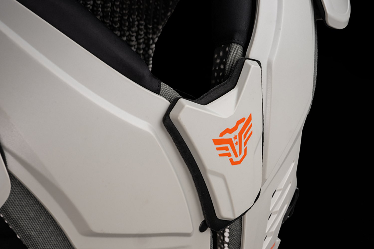 Legion Boys' M-80 Football Shoulder Pads - view number 3