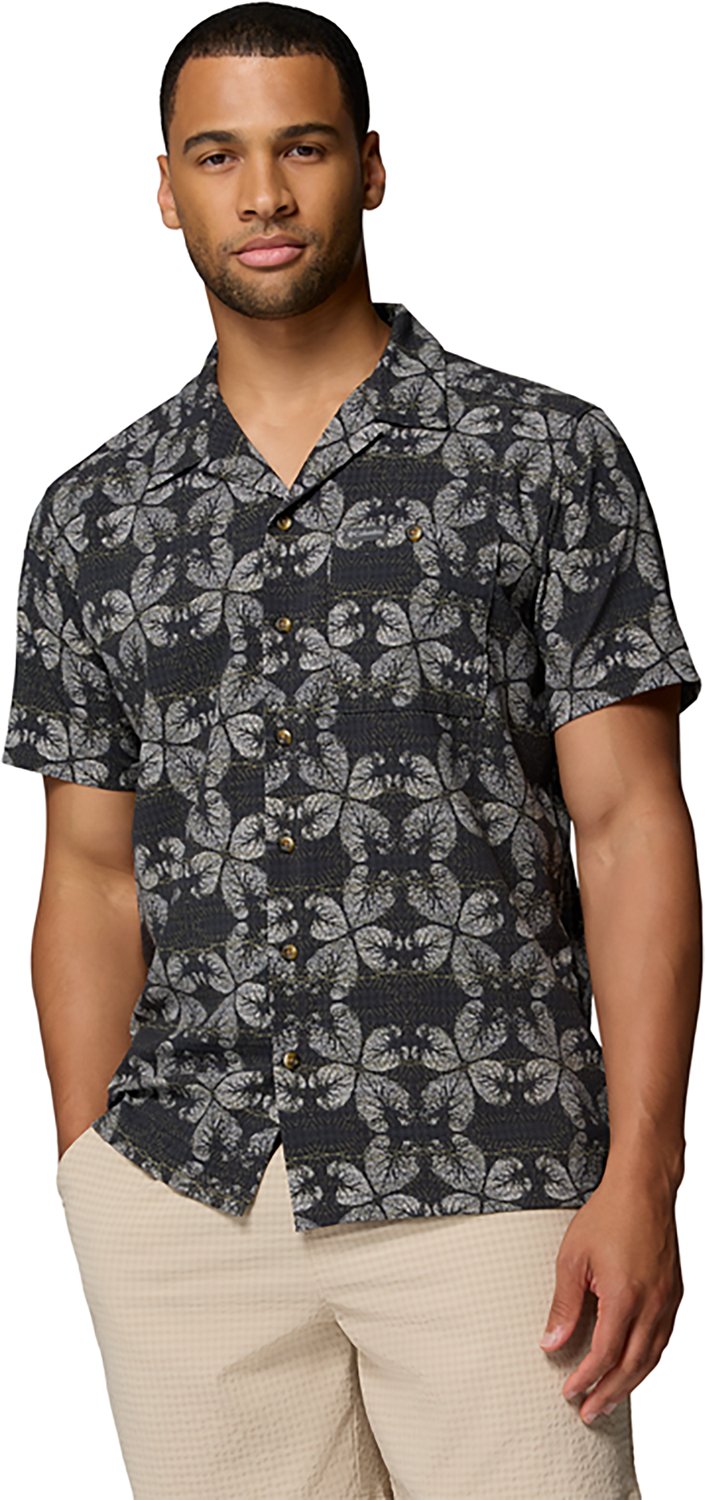Columbia Sportswear Men's Utilizer Print Camp Short Sleeve Shirt