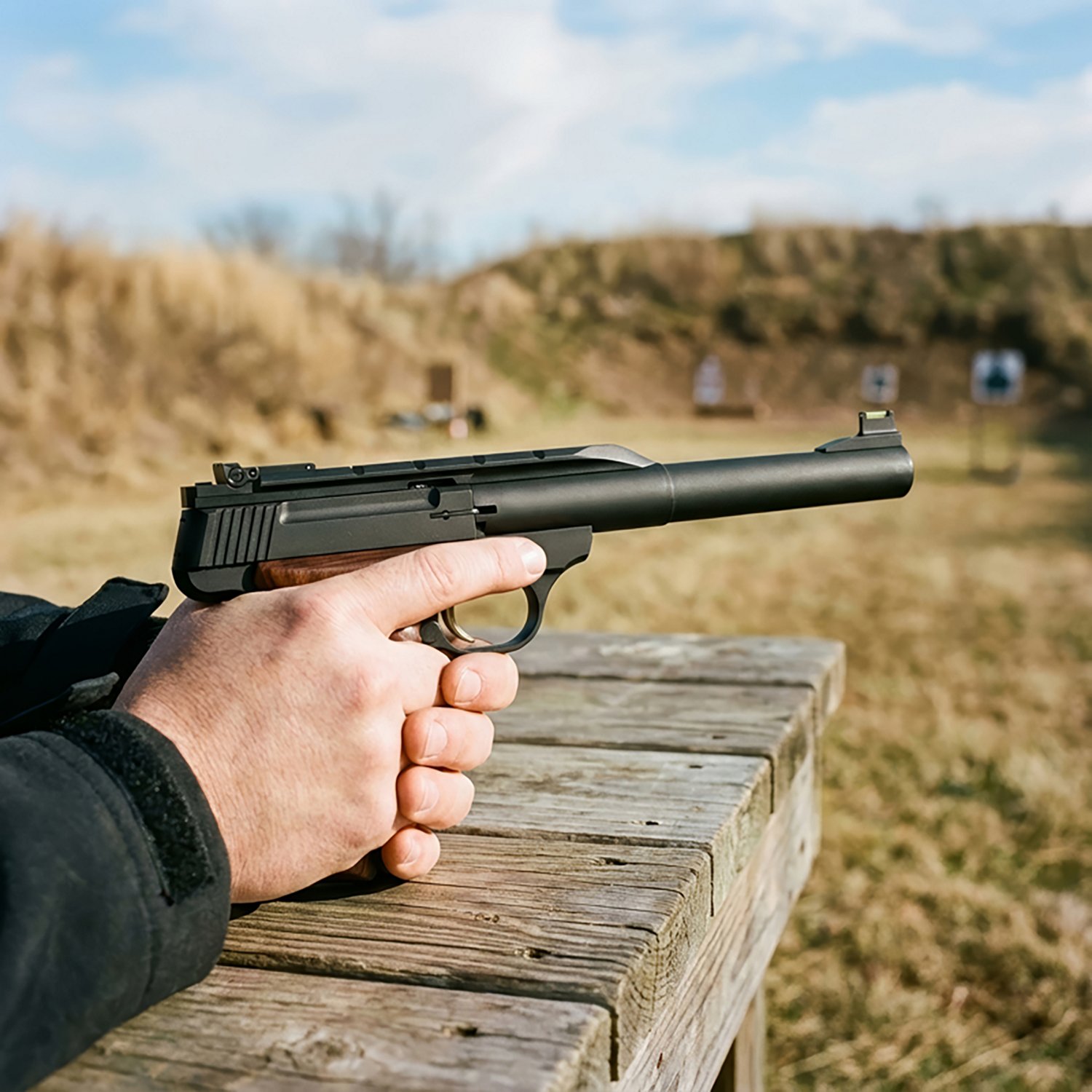 Browning Buck Mark Hunter .22 LR Pistol - view number 3