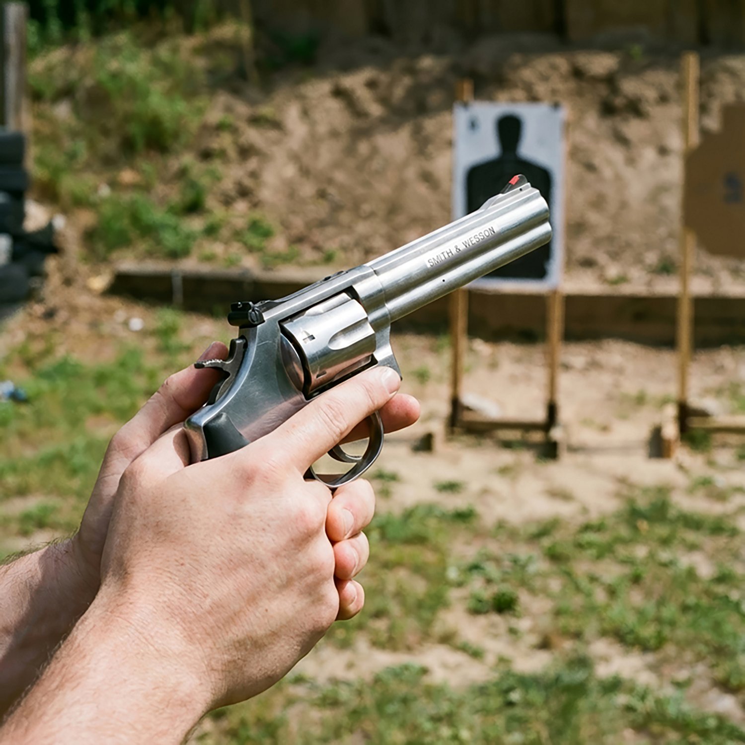 Smith & Wesson 686 Plus .357 Magnum Revolver - view number 8