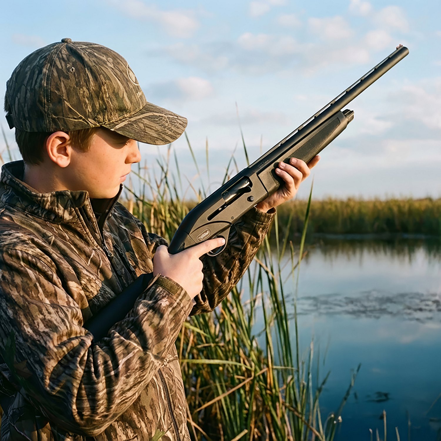 Tristar Products Youth Viper G2 12 Gauge Semiautomatic Shotgun - view number 3