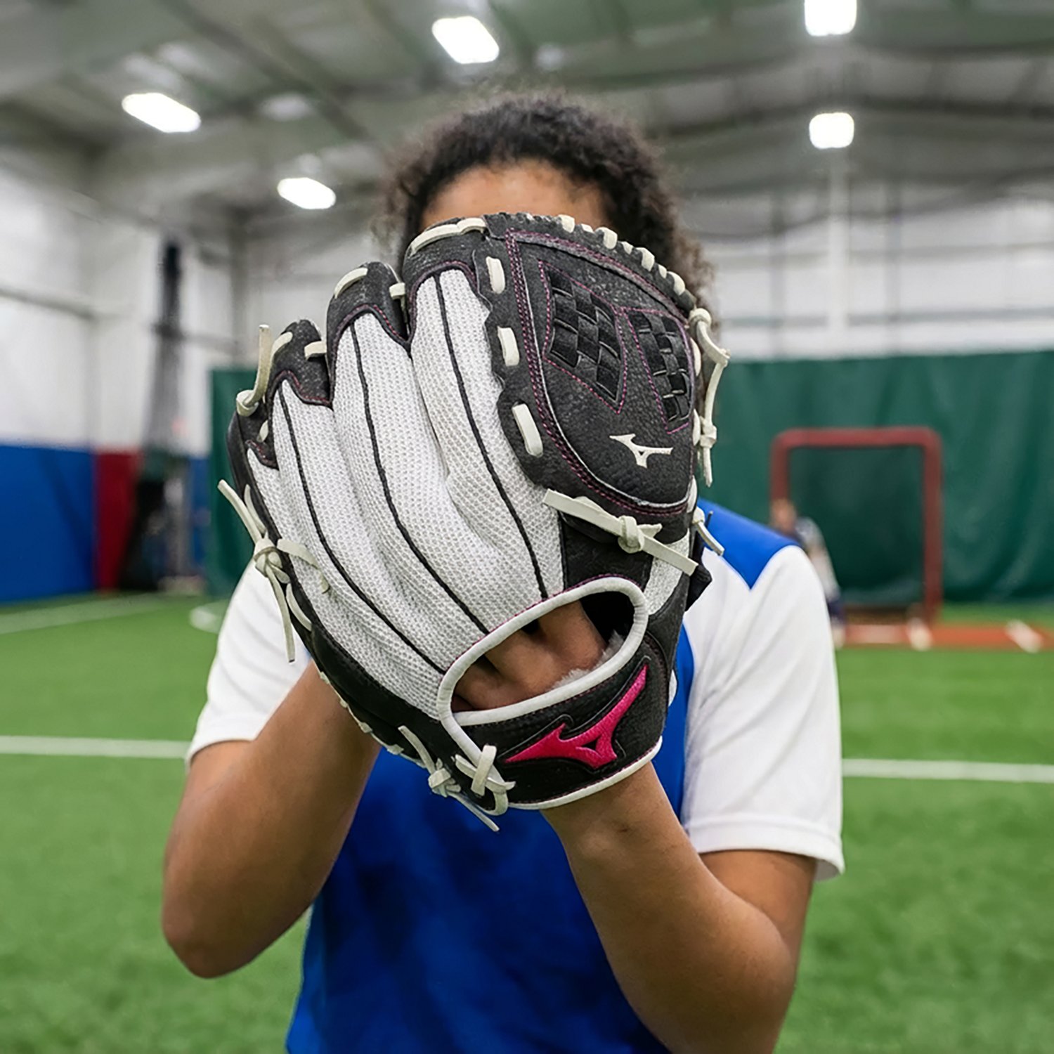 Mizuno Girls' Prospect Finch Series 10 in Softball Glove                                                                         - view number 4