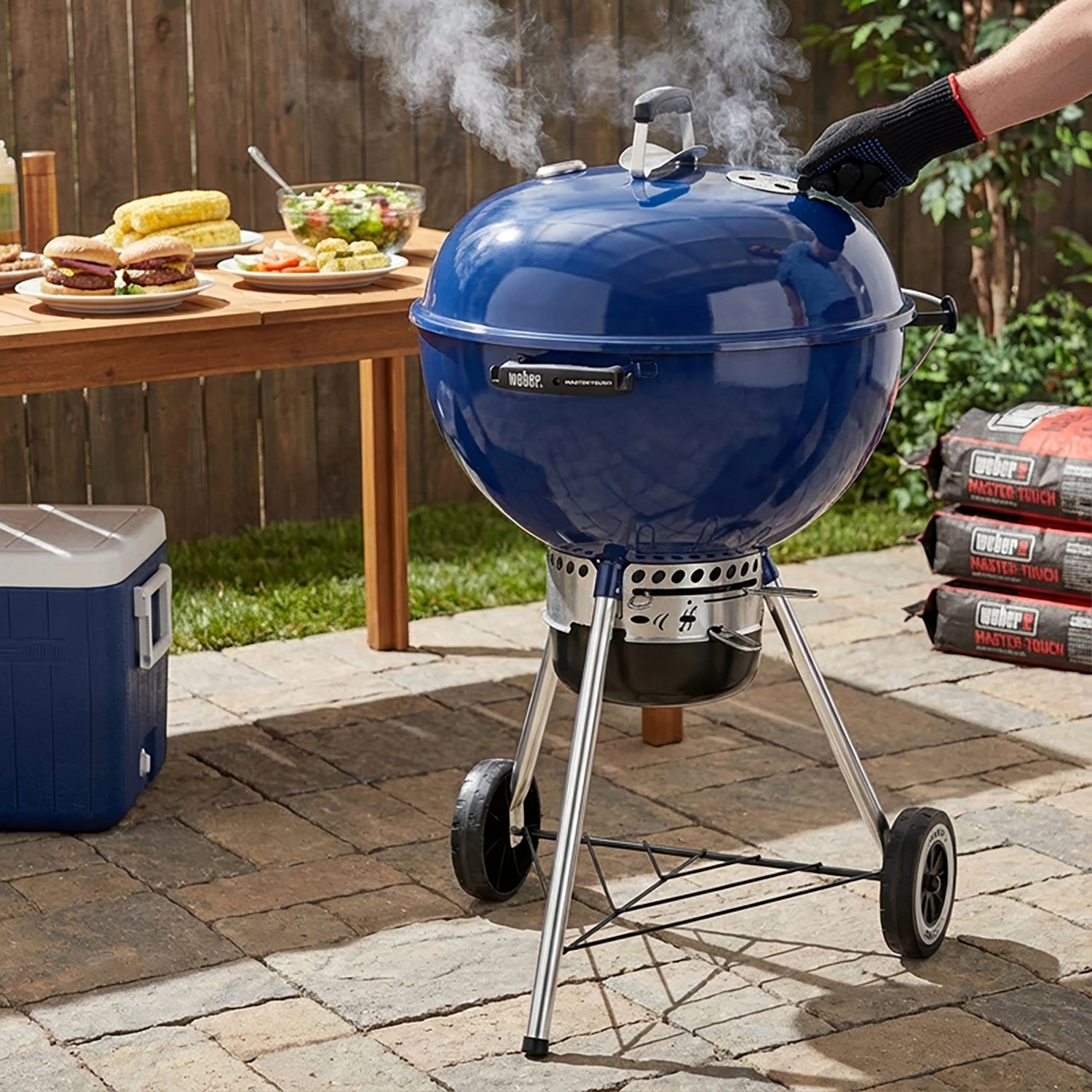 Weber 22 in Master-Touch Charcoal Grill                                                                                          - view number 7