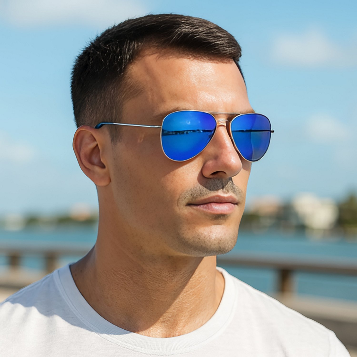 PUGS Adults' Metal Full Rim Aviator Sunglasses - view number 2