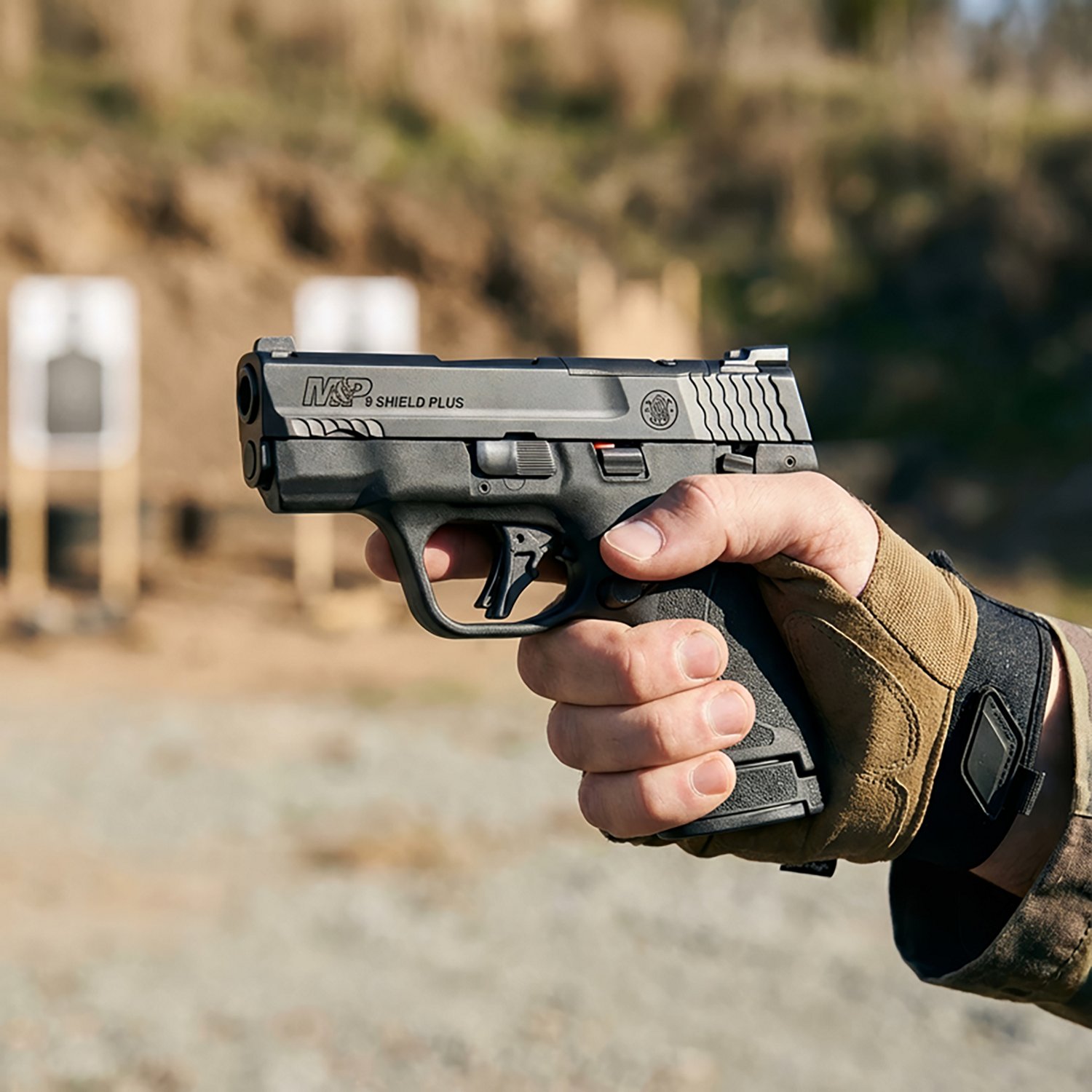 Smith & Wesson M&P9 Shield Plus Optics Ready 9mm Luger 3.10 in Pistol - view number 3