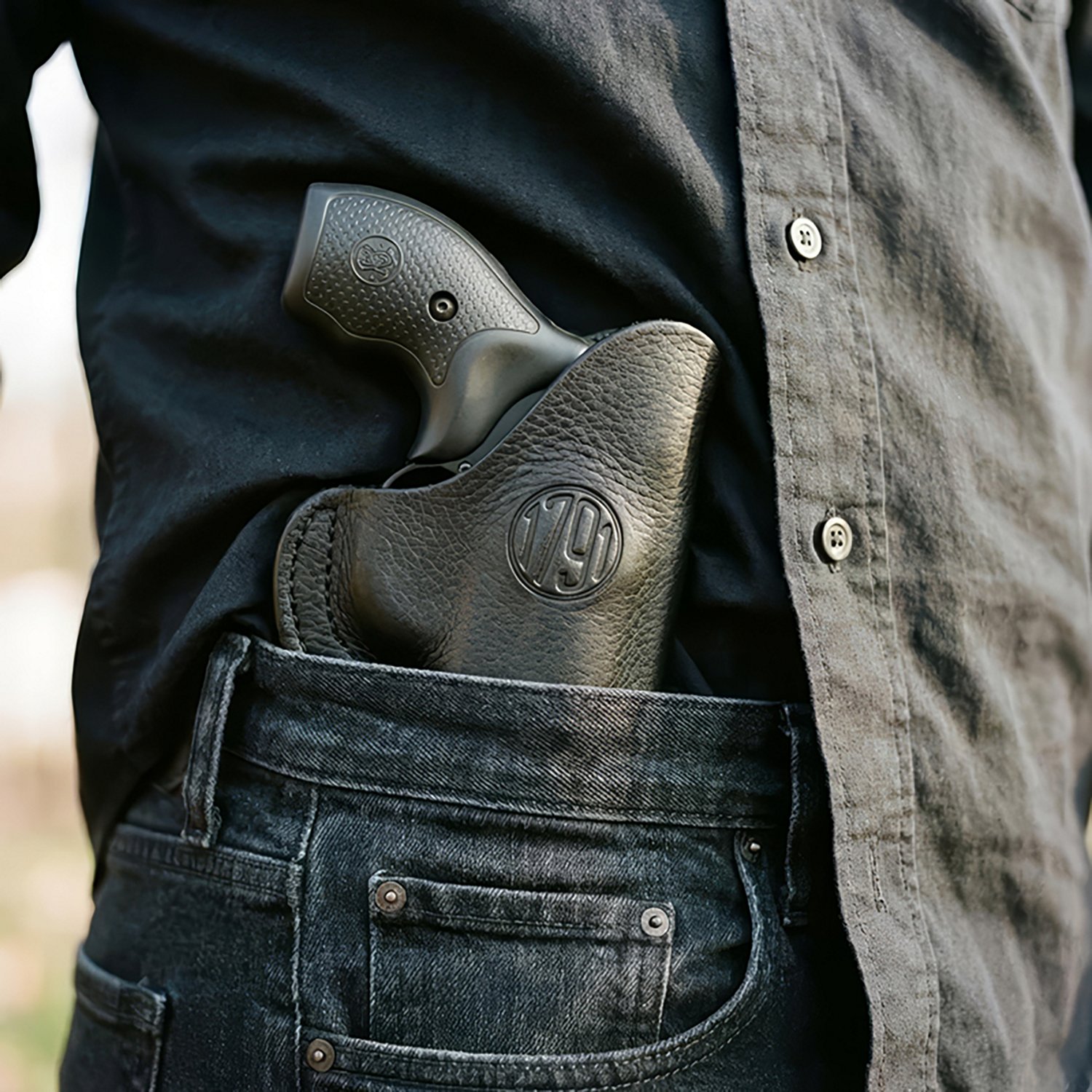 1791 Gunleather Smooth Concealment Size 2 RH Holster - view number 4