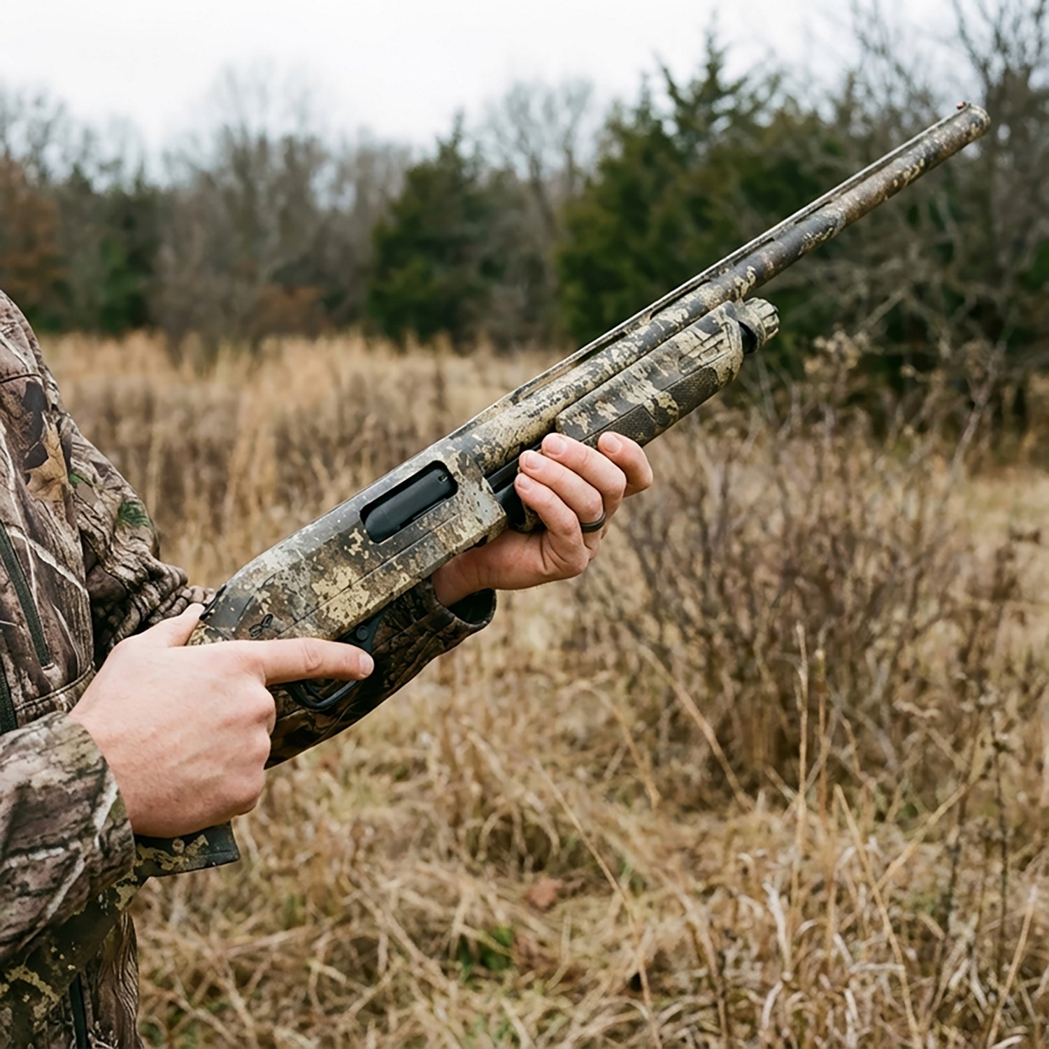 Winchester SXP Waterfowl Hunter 12 Gauge Pump Shotgun - view number 3