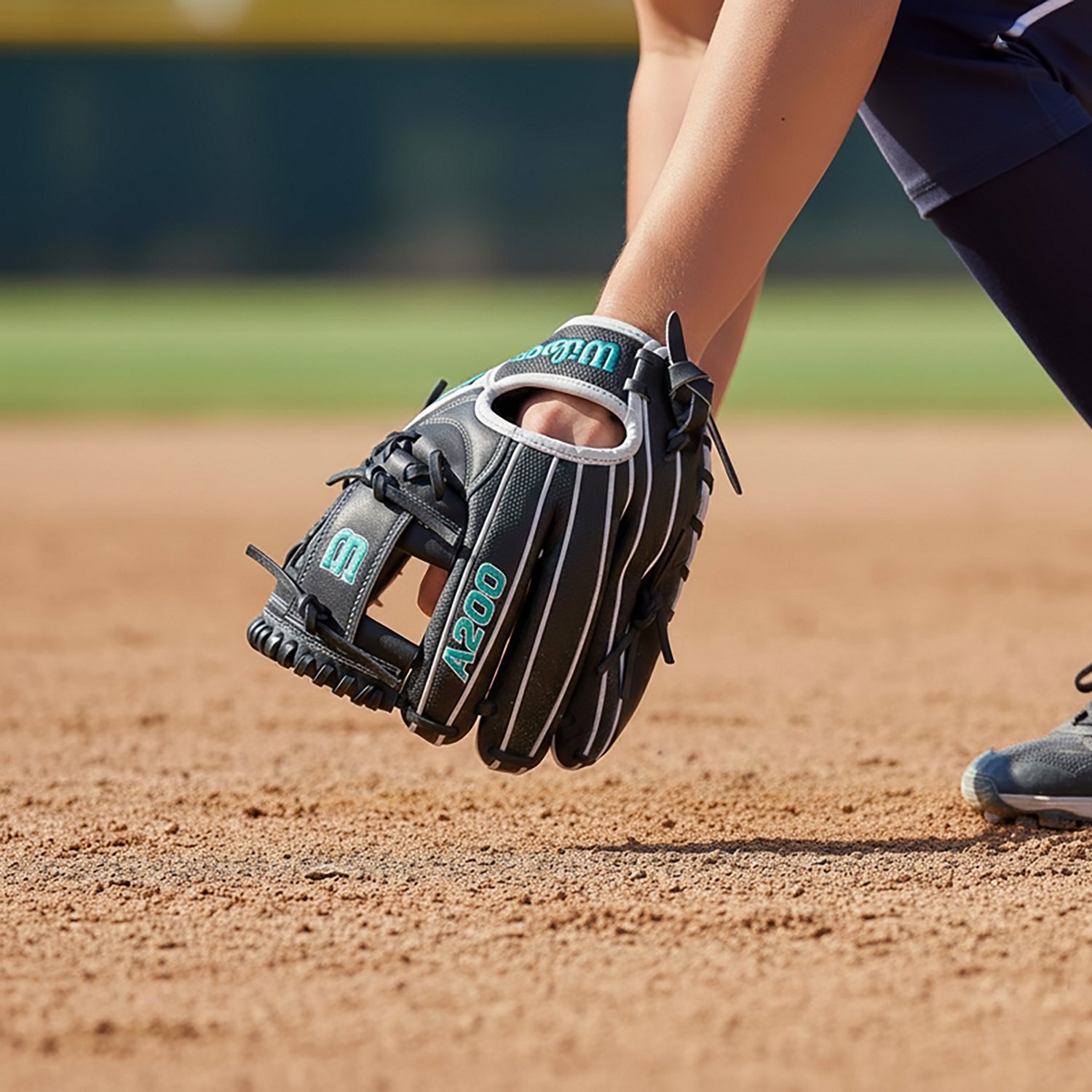 Wilson 12 in A2000 H12 Infield Fast-Pitch Softball Glove                                                                         - view number 7