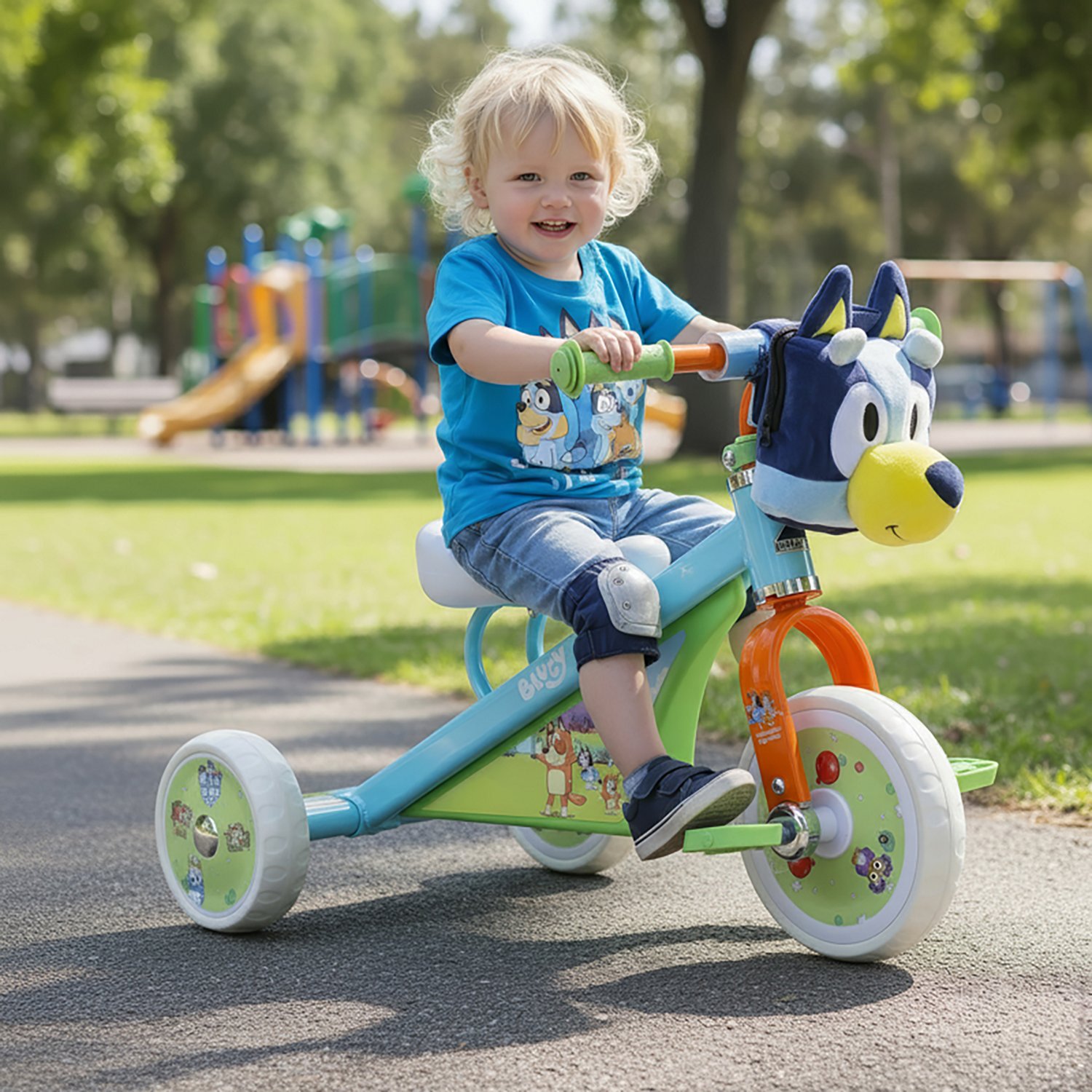 Dynacraft Kids' Bluey Trike - view number 8