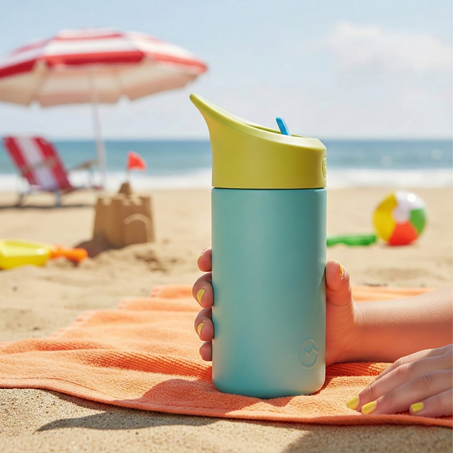 Magellan Outdoors Kids' 12 oz Throwback Water Bottle - view number 2