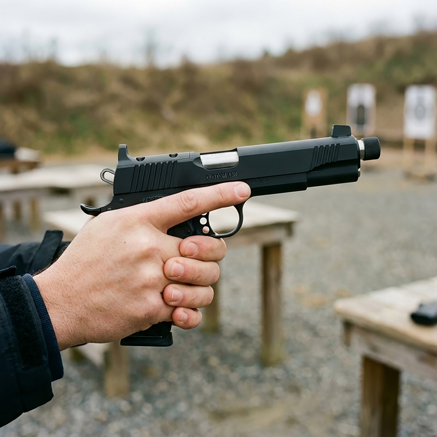 Kimber Custom LW .45 ACP Handgun                                                                                                 - view number 2