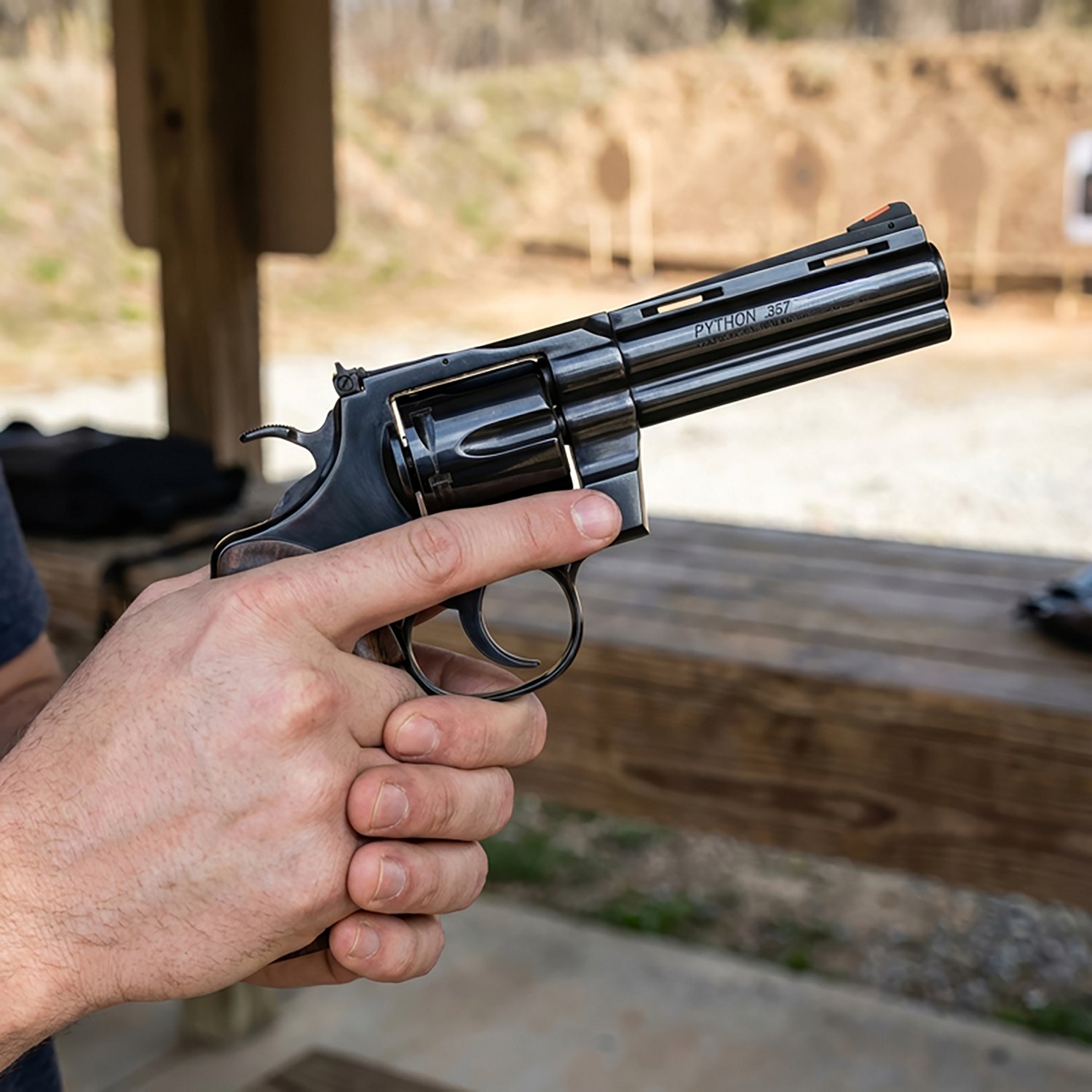 Colt Mfg Python .357 Magnum Revolver - view number 3