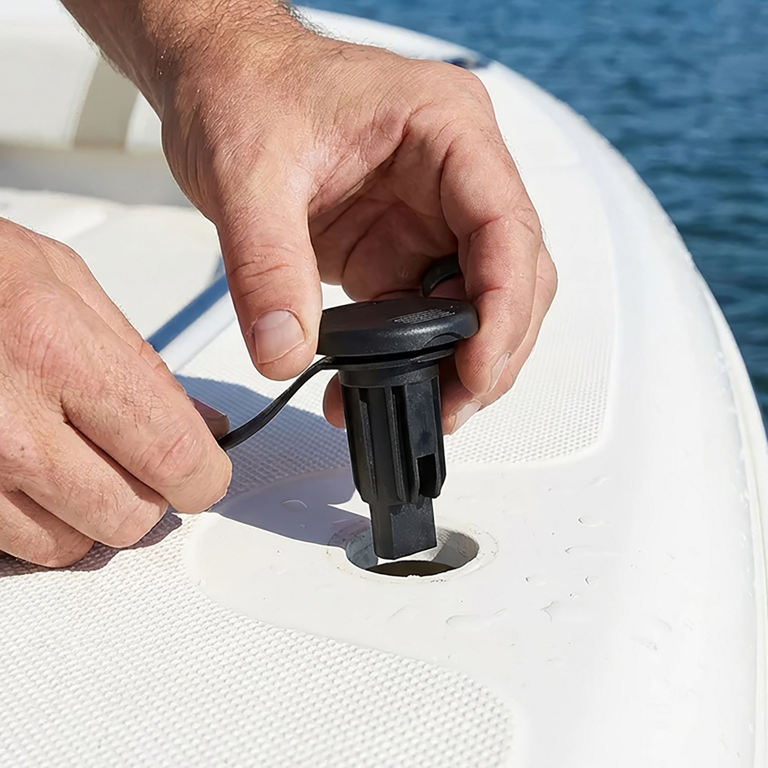 Marine Raider Low-Profile Stern Light Base                                                                                       - view number 3