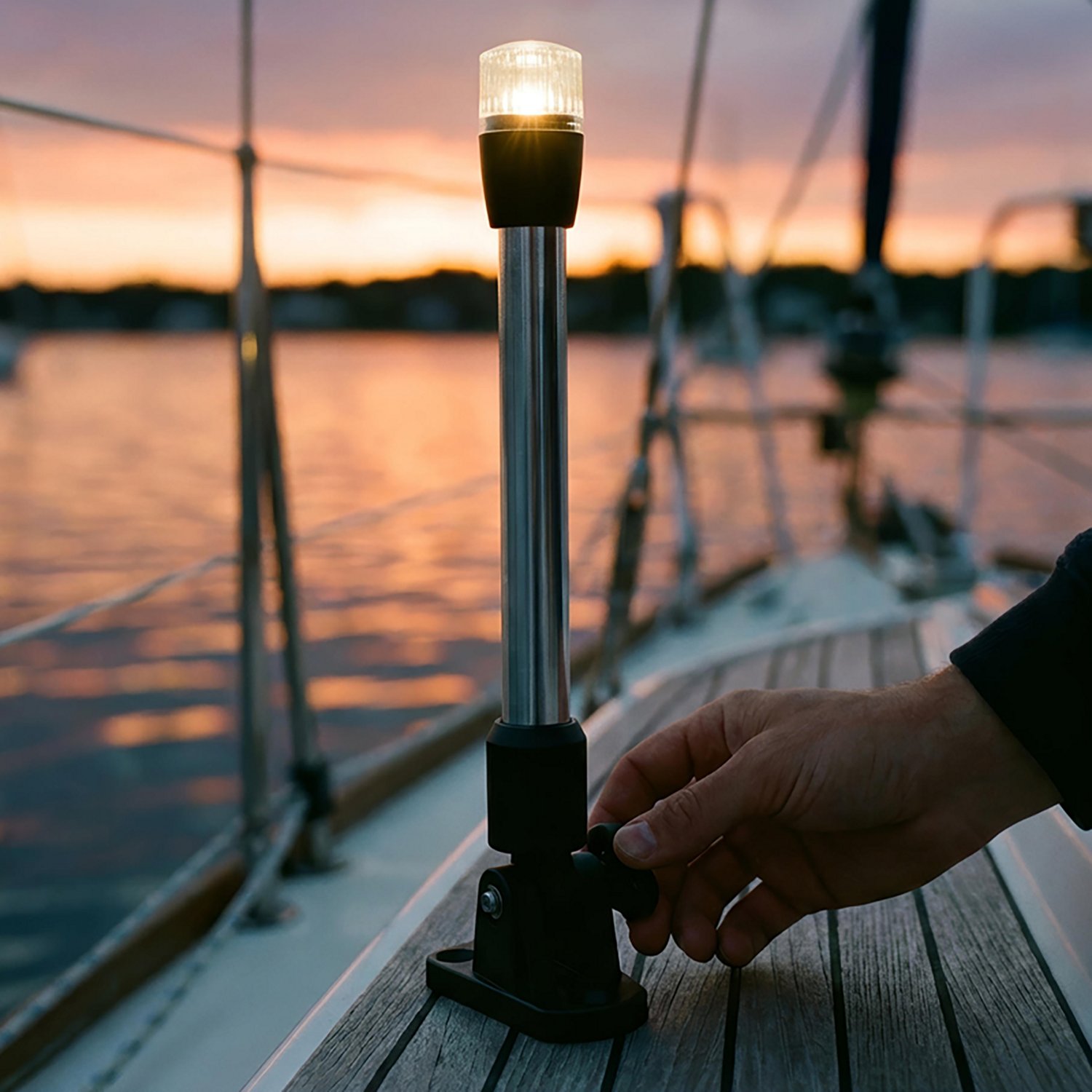 Marine Raider LED All Round Fold-Down Navigation Light - view number 3